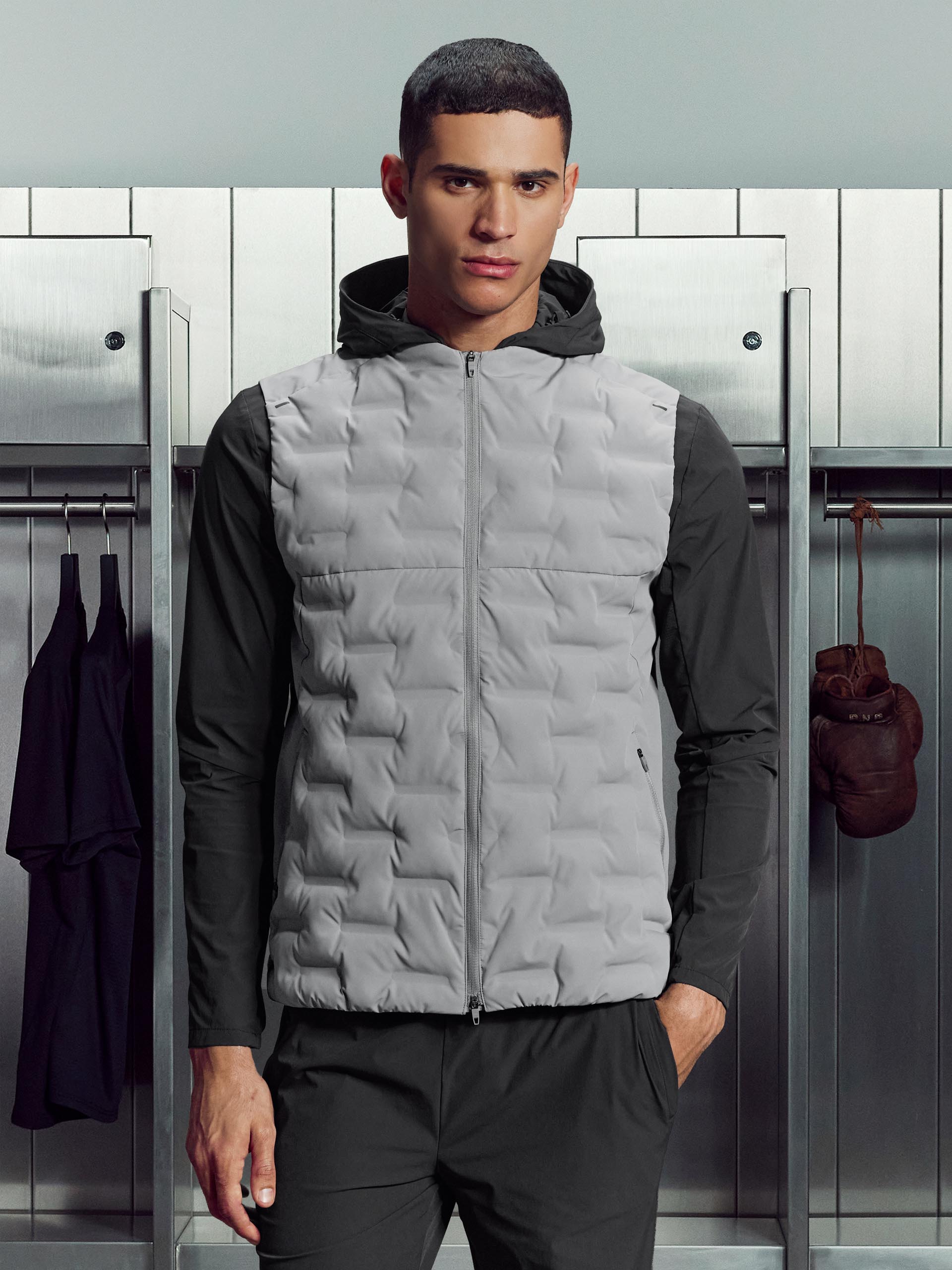 Mens Active Gilet in Mid Grey