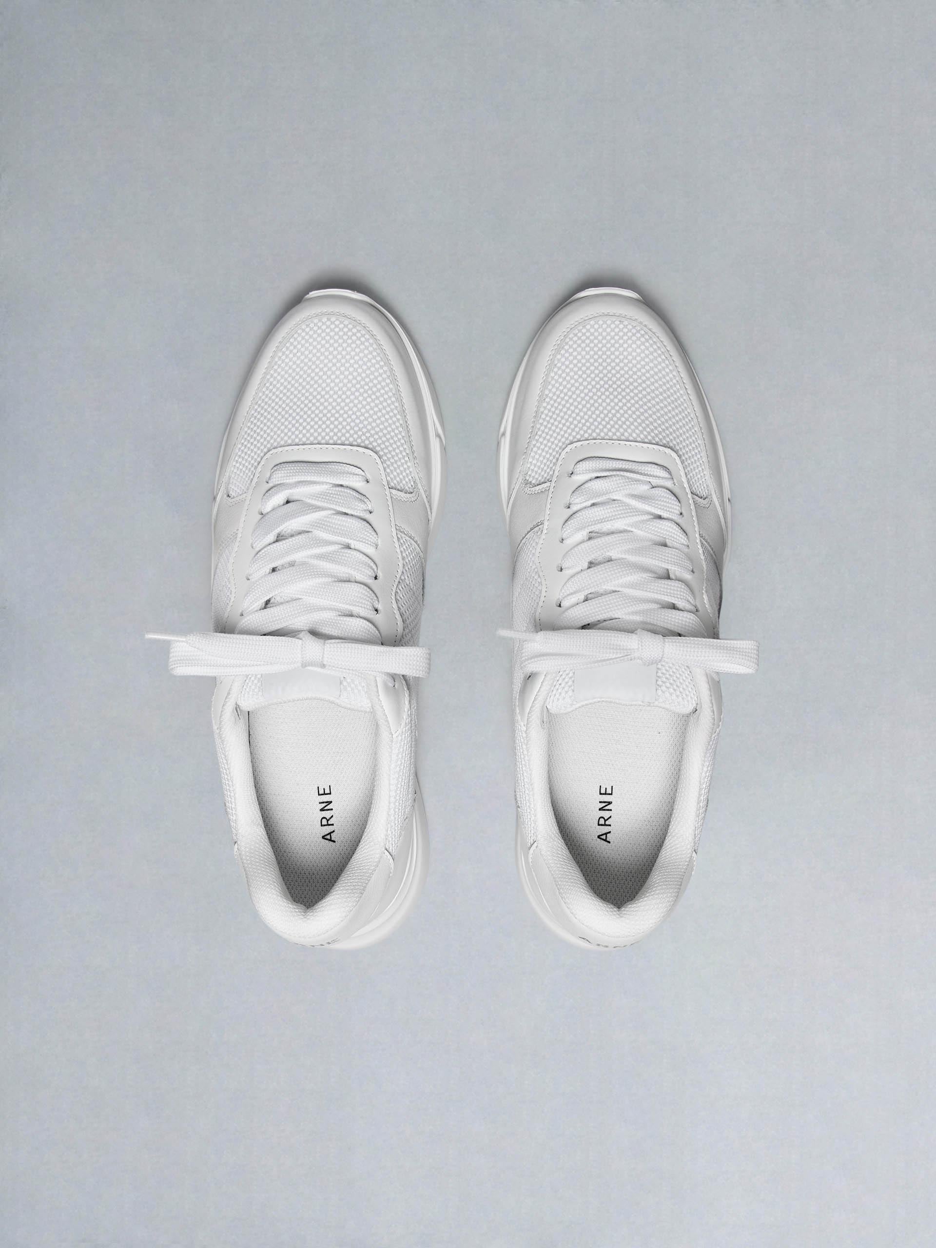 Mens Active Runner in Triple White