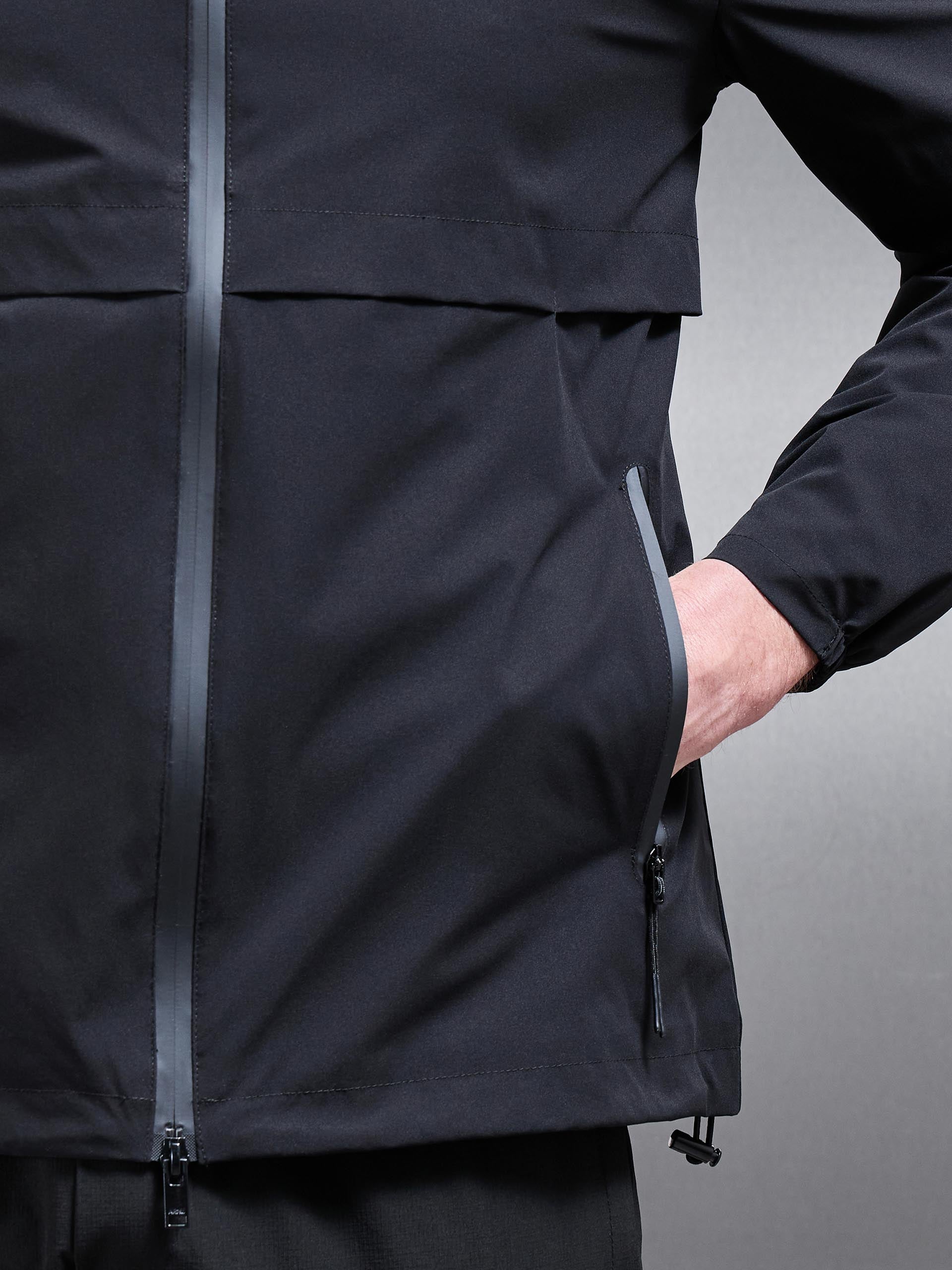 Mens Active Shell Windbreaker in Black