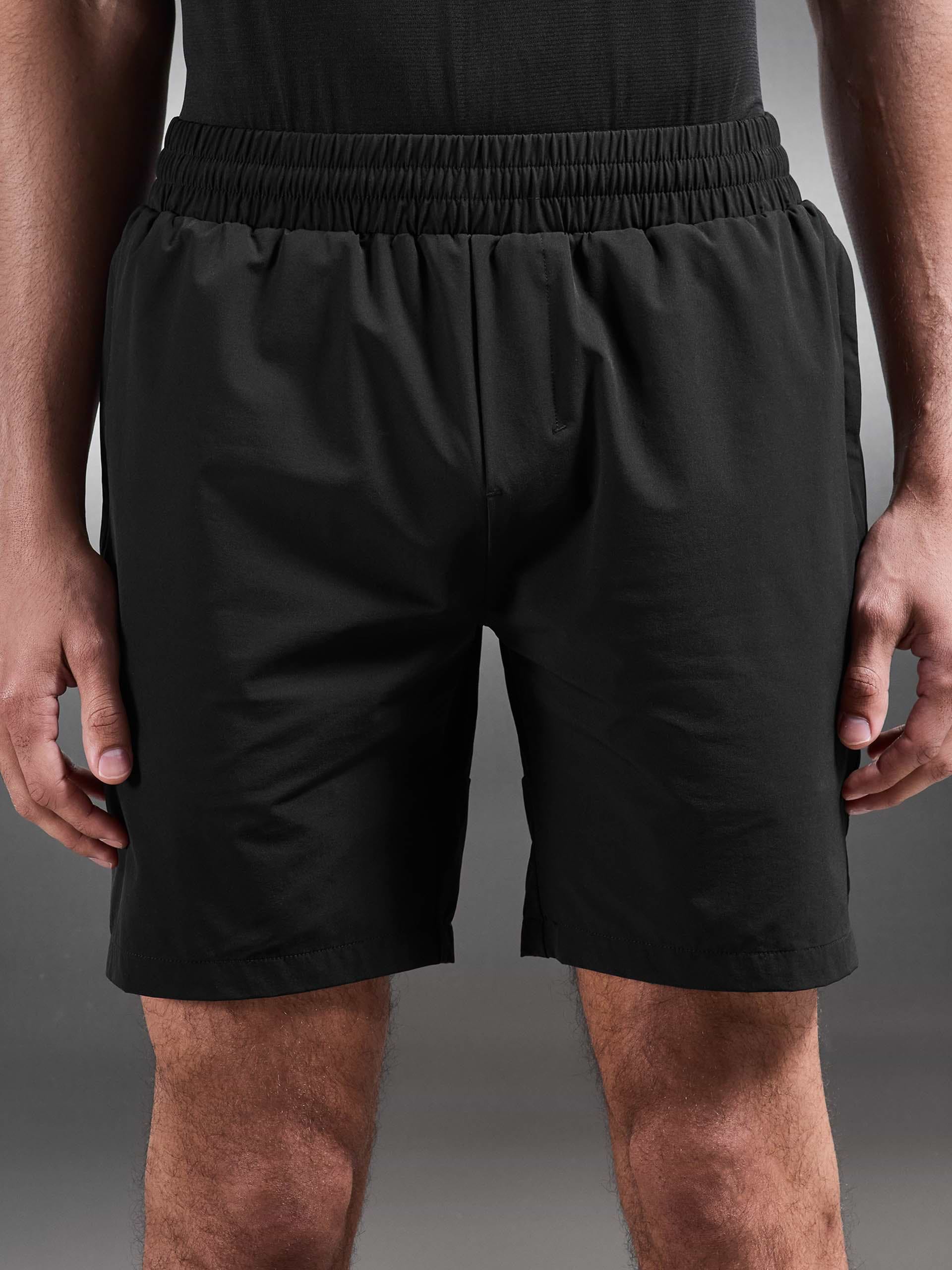 Active Short in Black