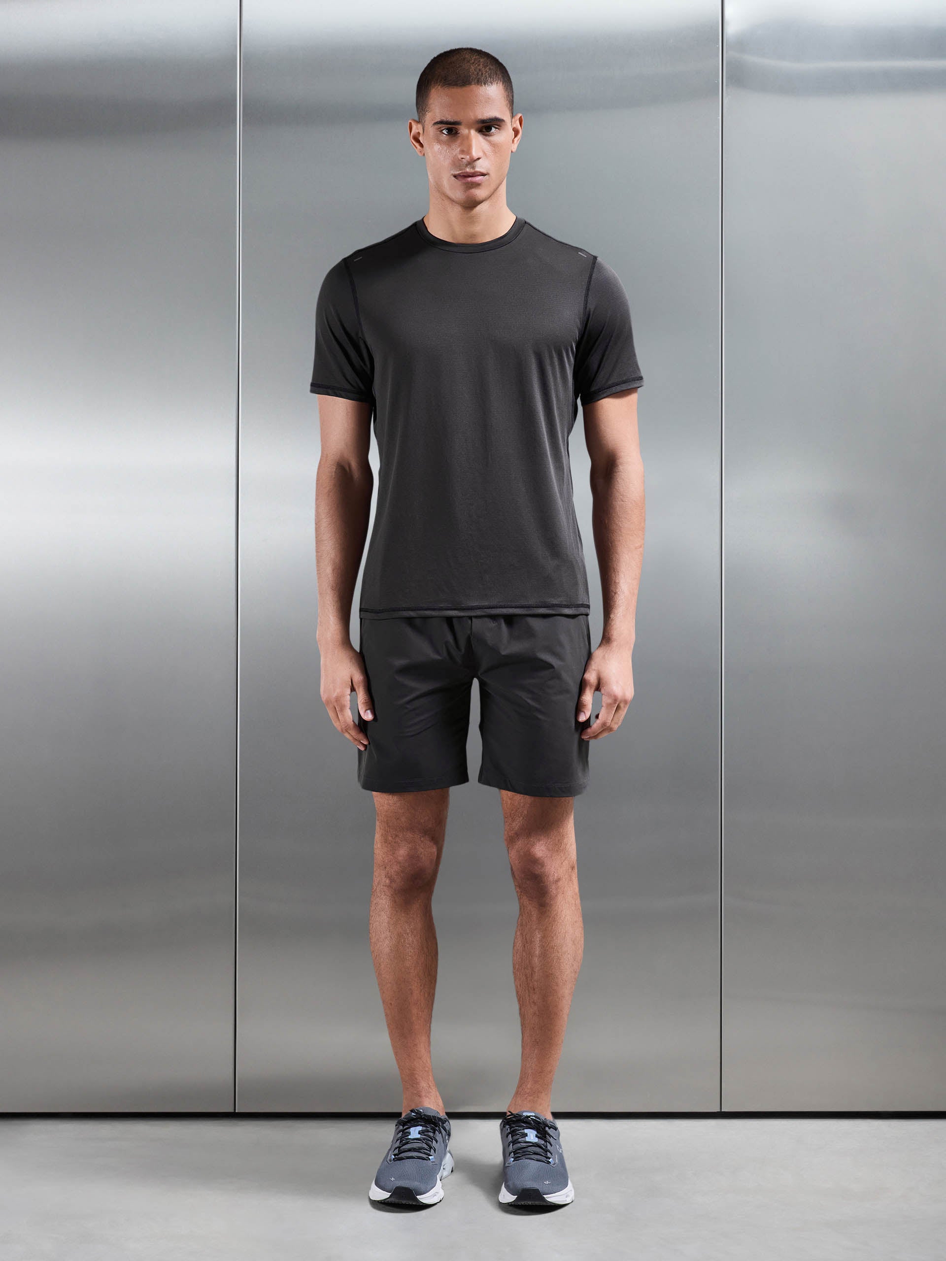 Mens Active Short in Grey