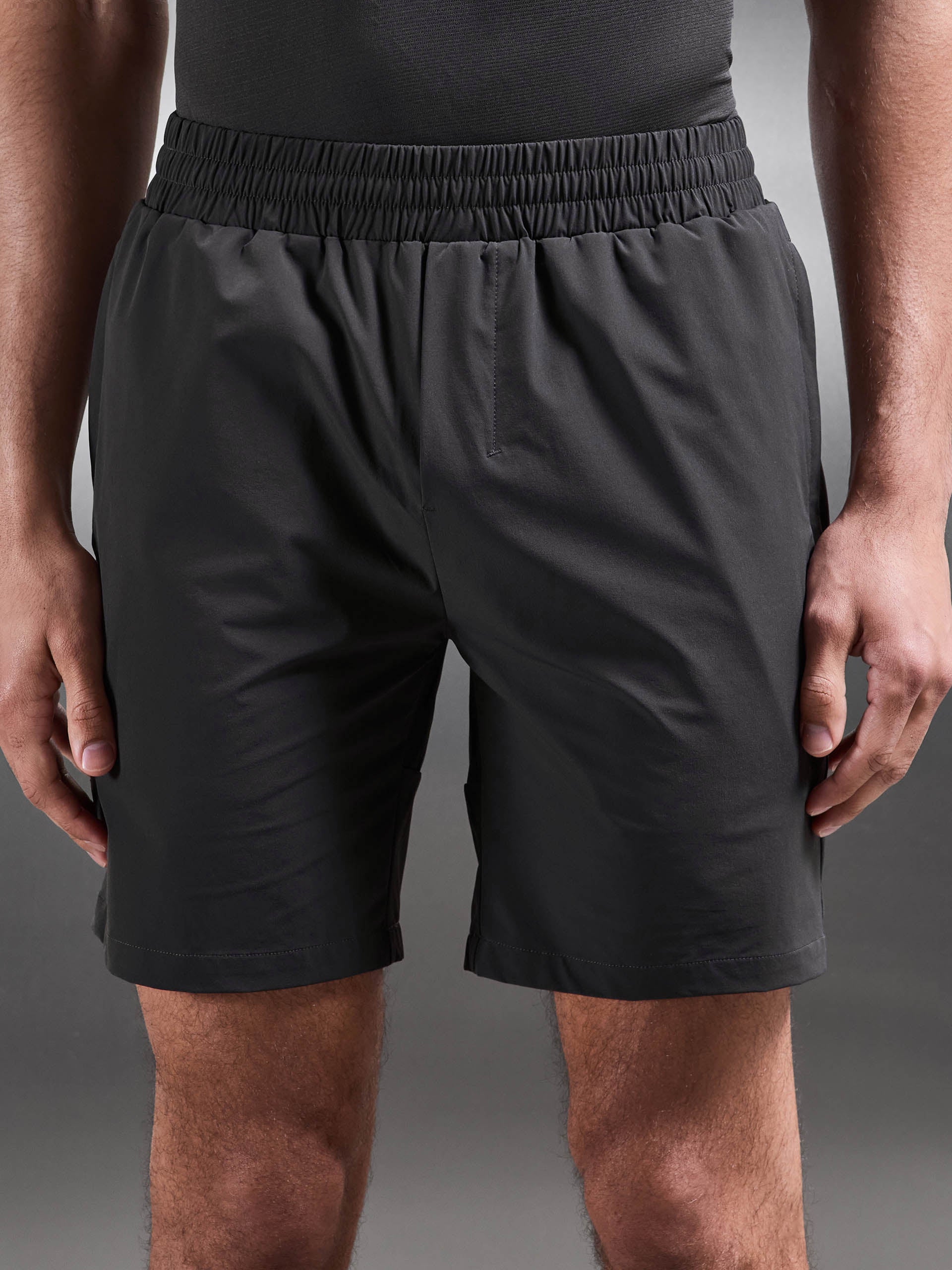 Mens Active Short in Grey