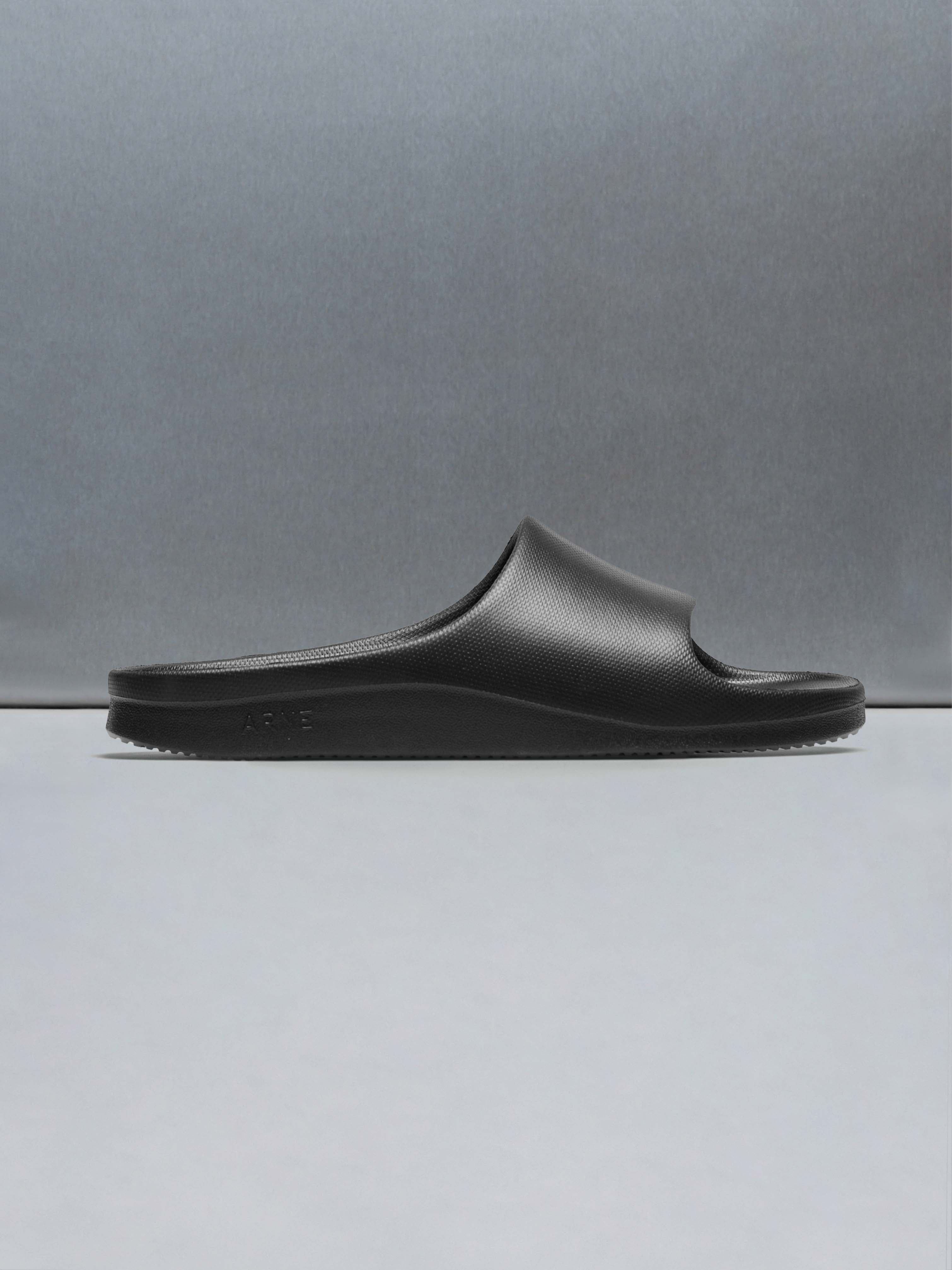Mens Active Slide in Black