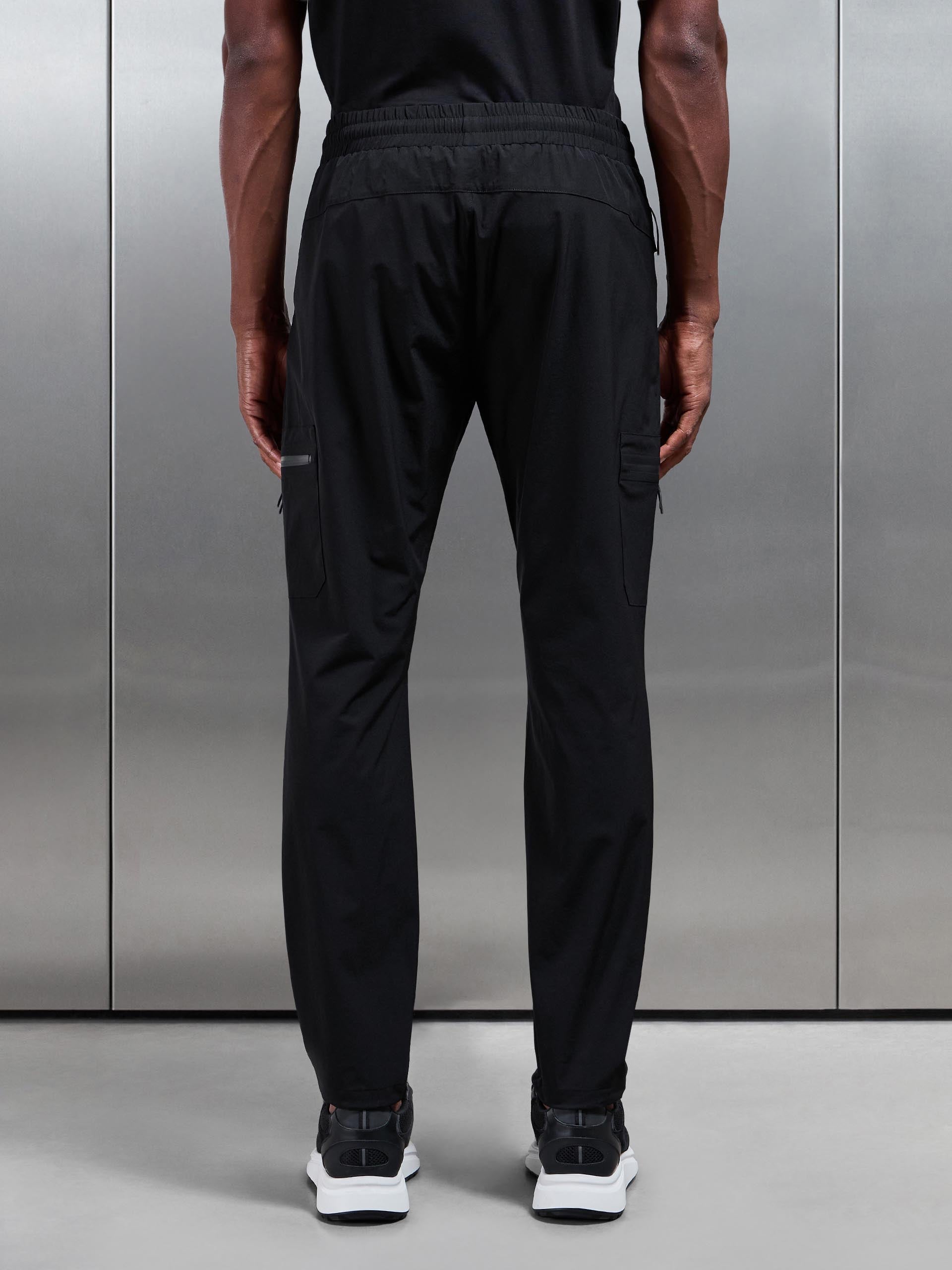 Mens Active Technical Cargo Pant in Black