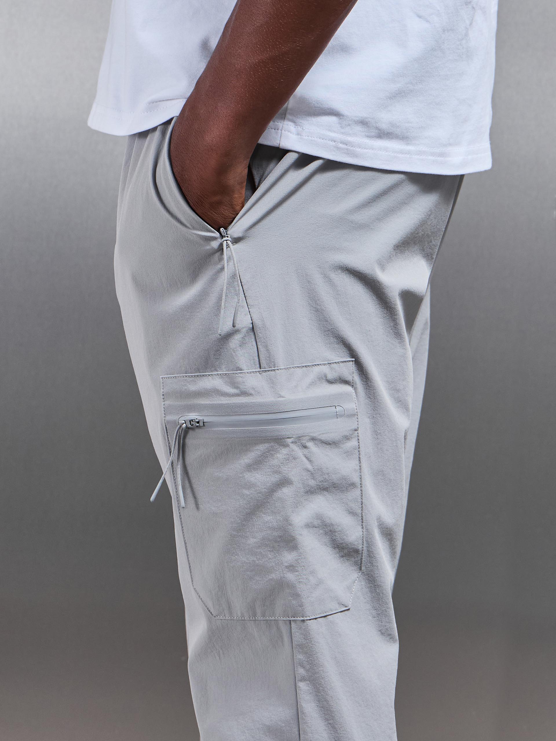 Mens Active Technical Cargo Pant in Mid Grey