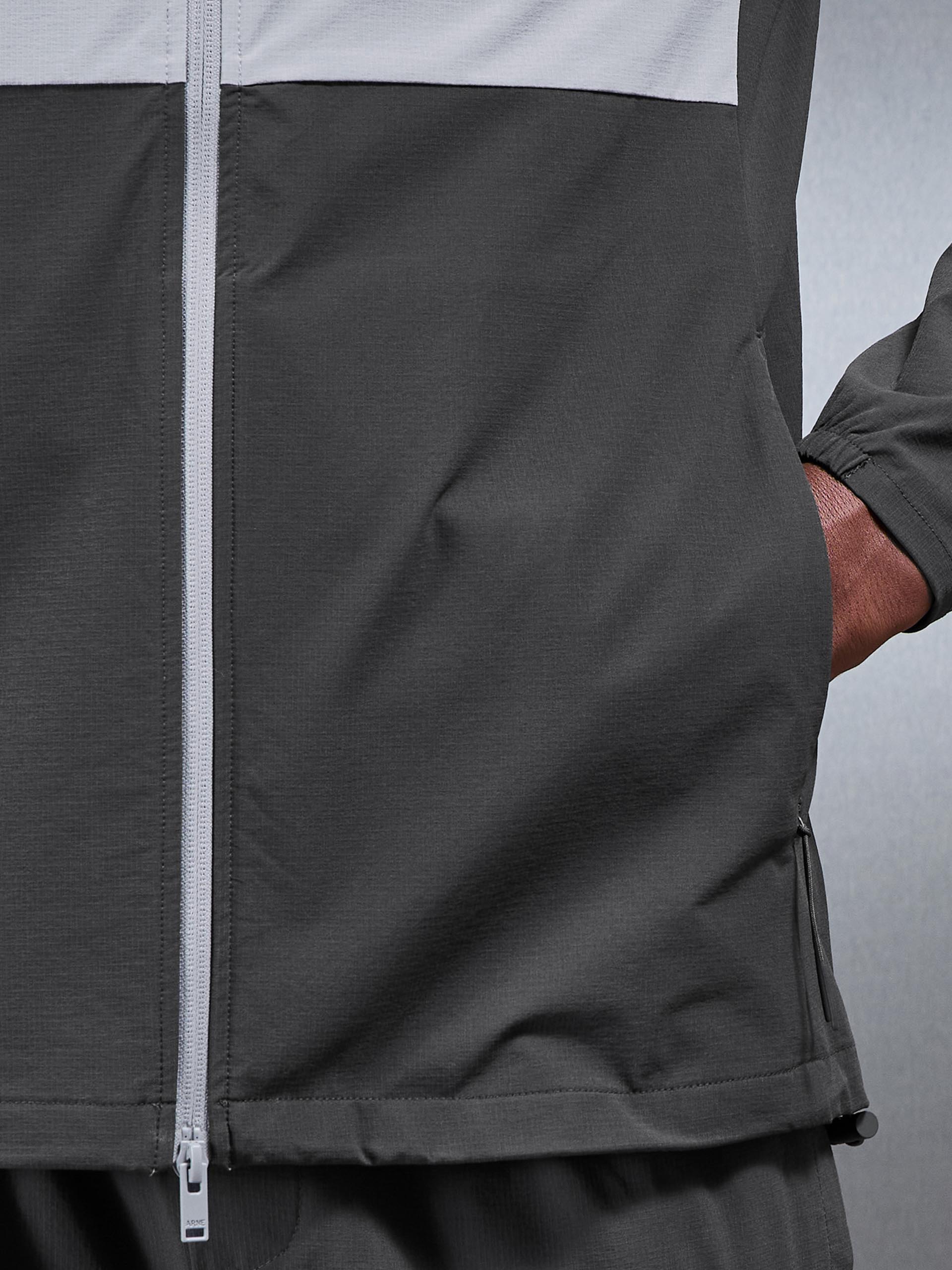 Mens Active Technical Colour Block Windbreaker in Grey Mid Grey
