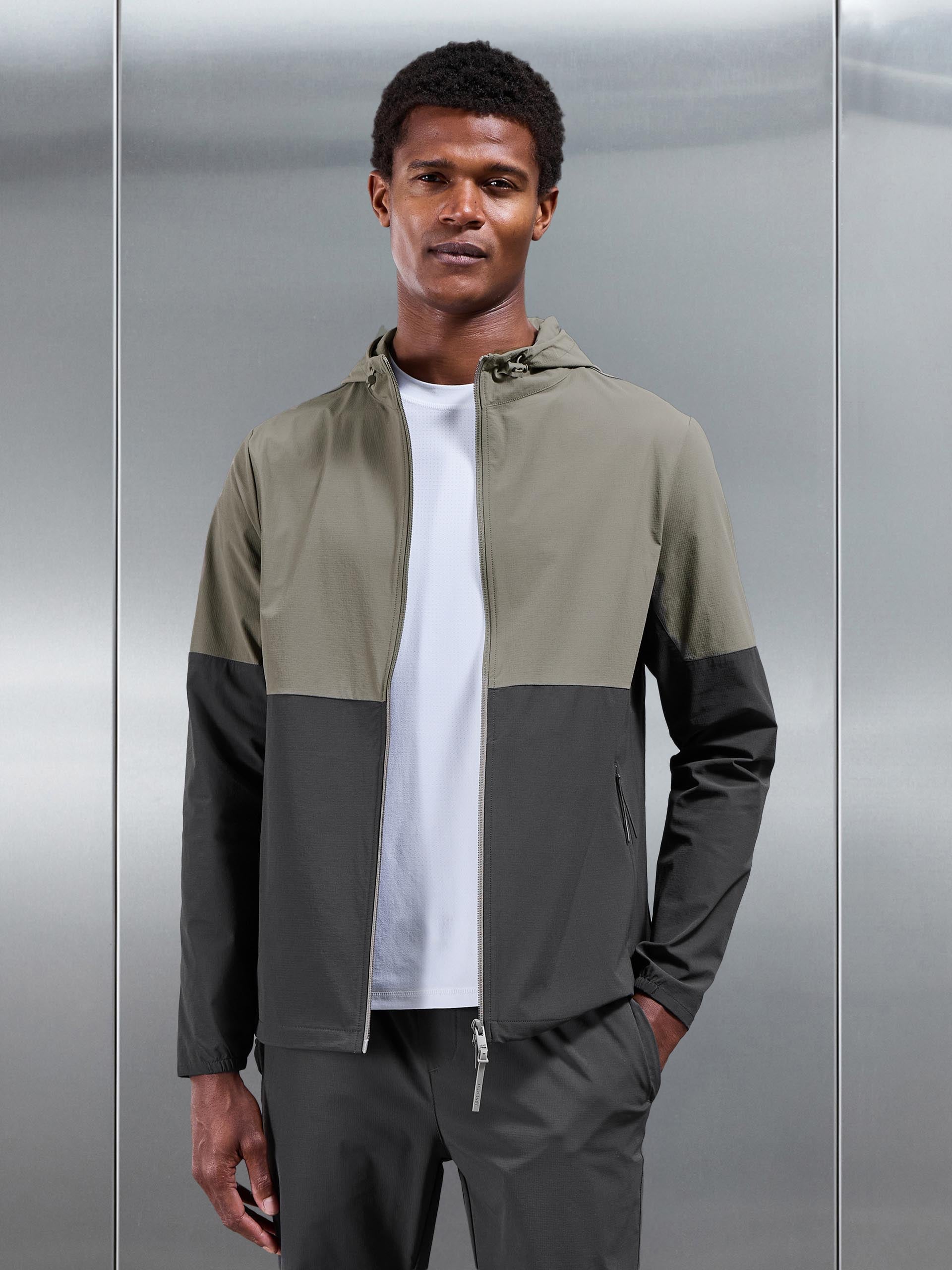 Mens Active Technical Colour Block Windbreaker in Olive Grey