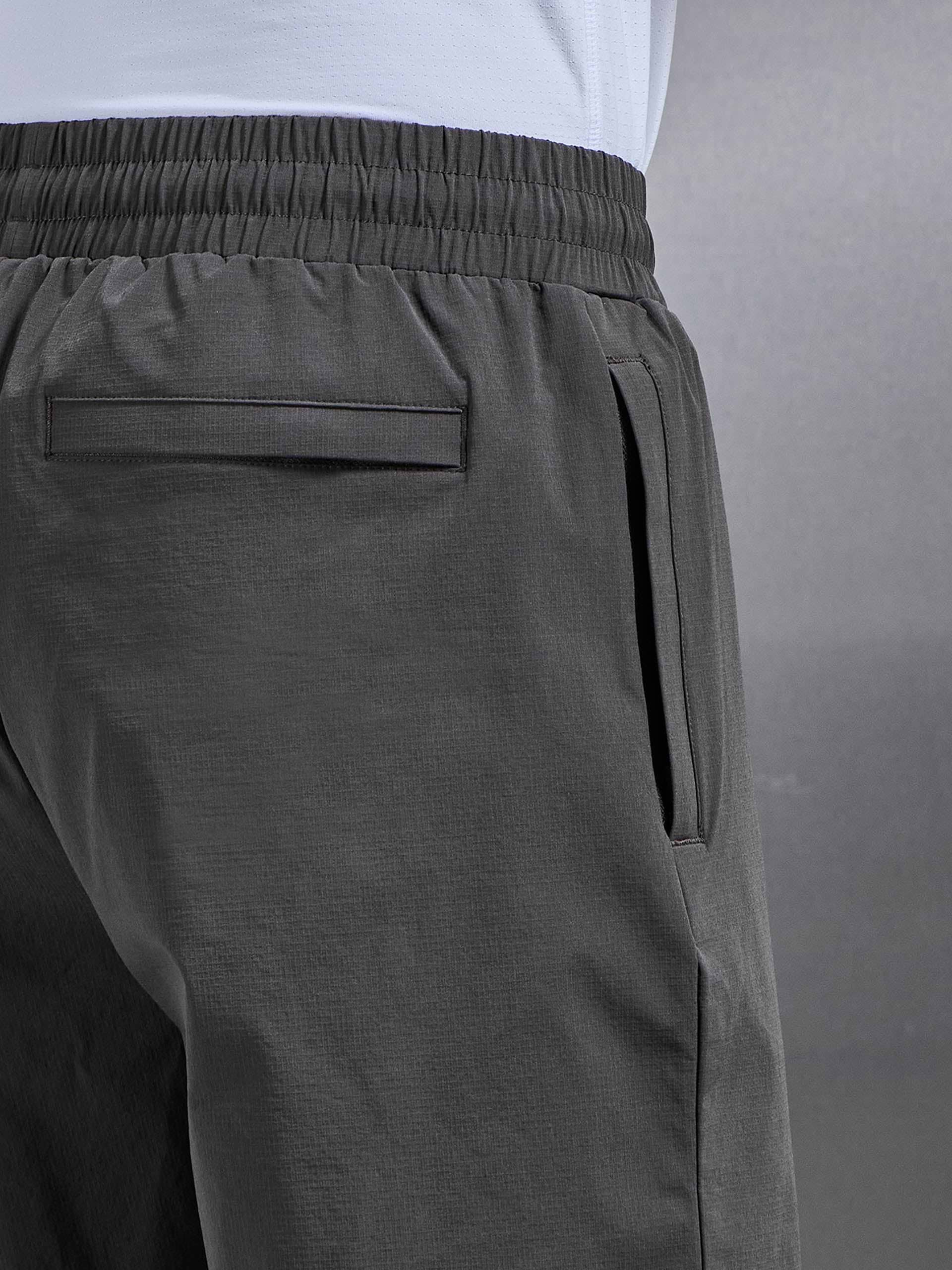 Active Technical Short in Grey