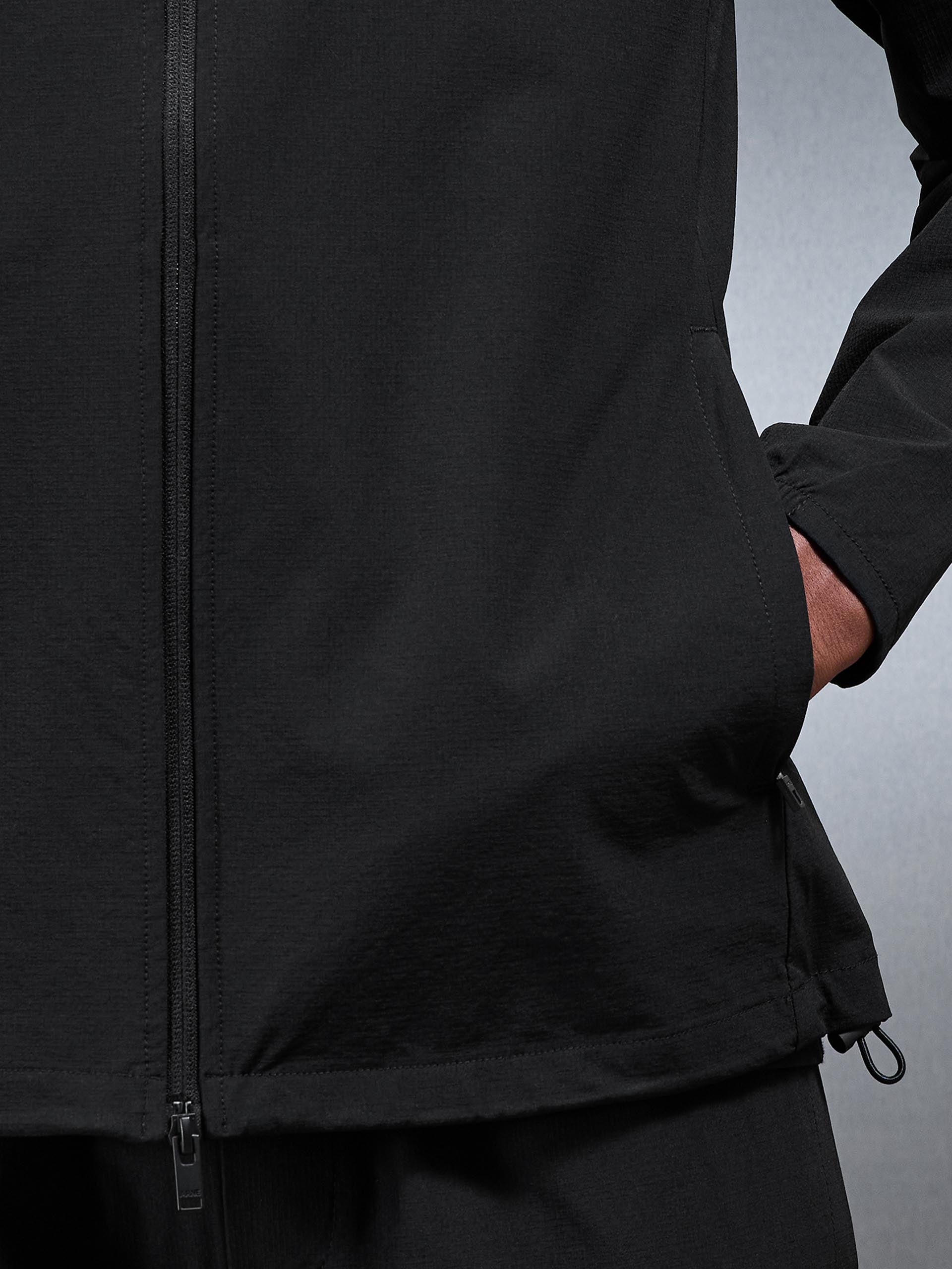 Mens Active Technical Windbreaker in Black