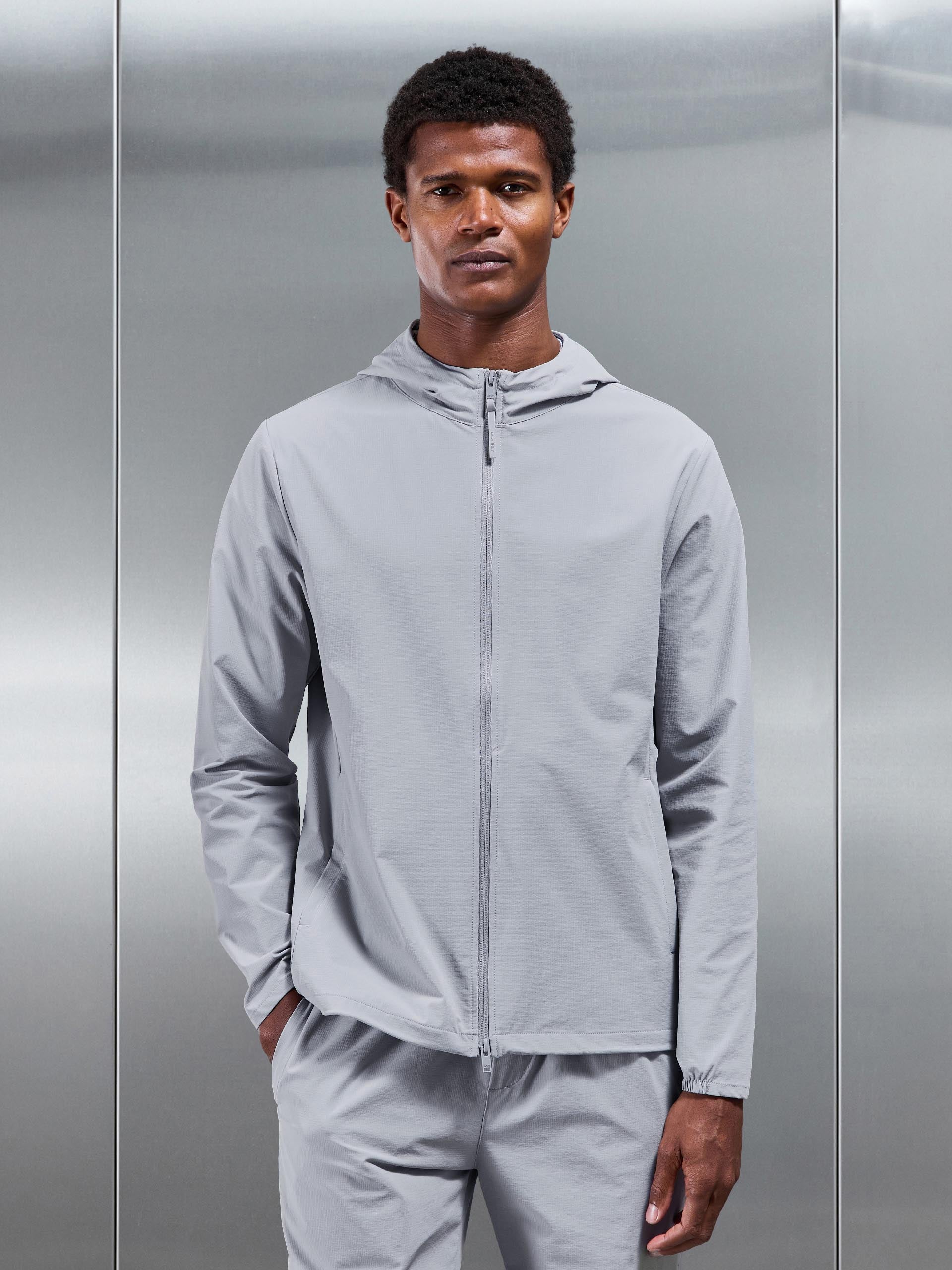 Mens Active Technical Windbreaker in Mid Grey