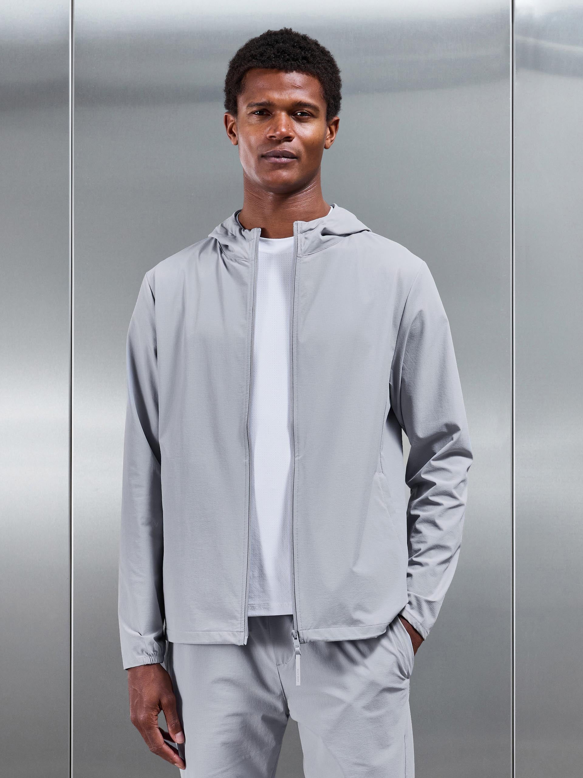 Mens Active Technical Windbreaker in Mid Grey