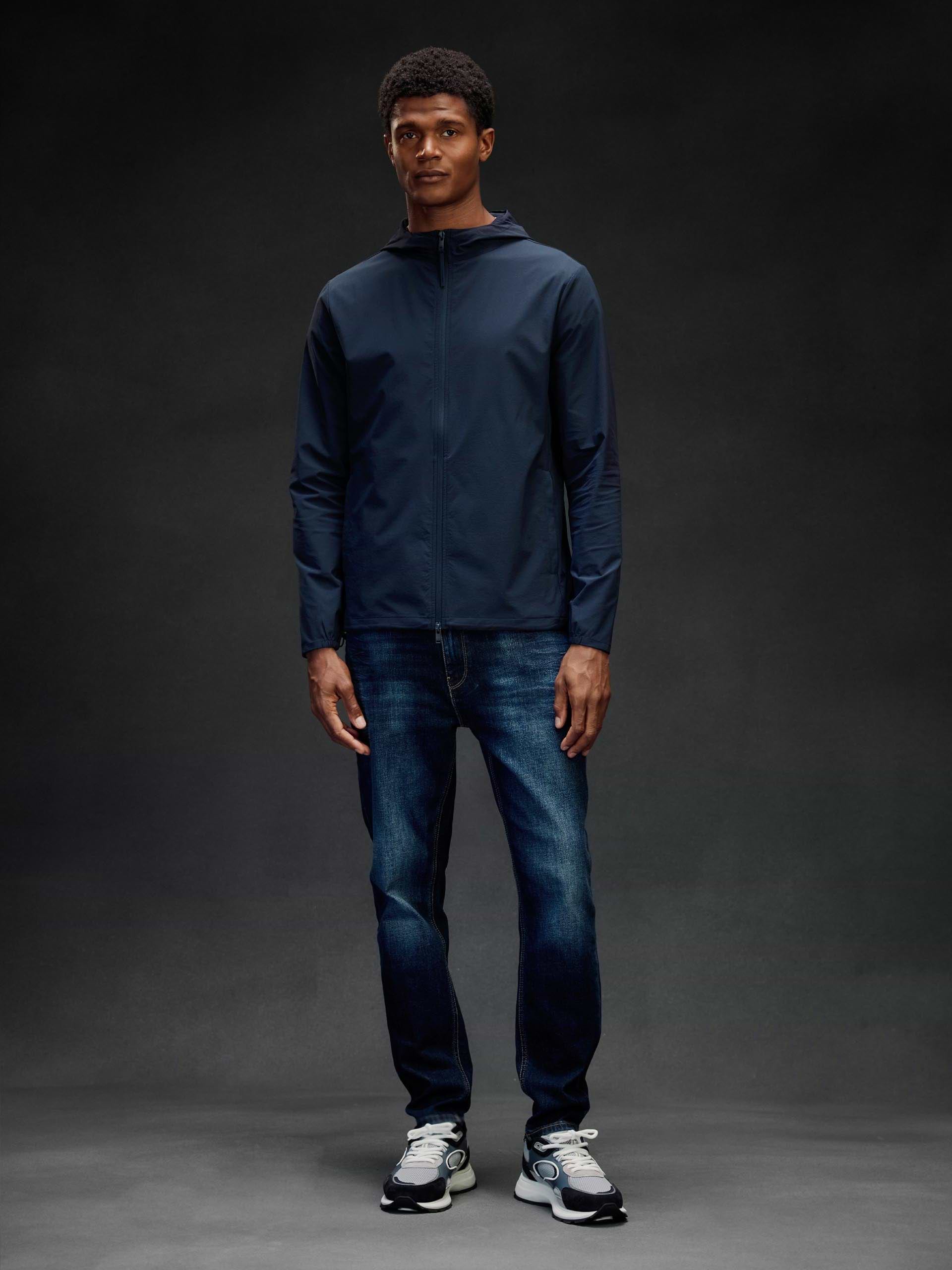 Mens Active Technical Windbreaker in Navy