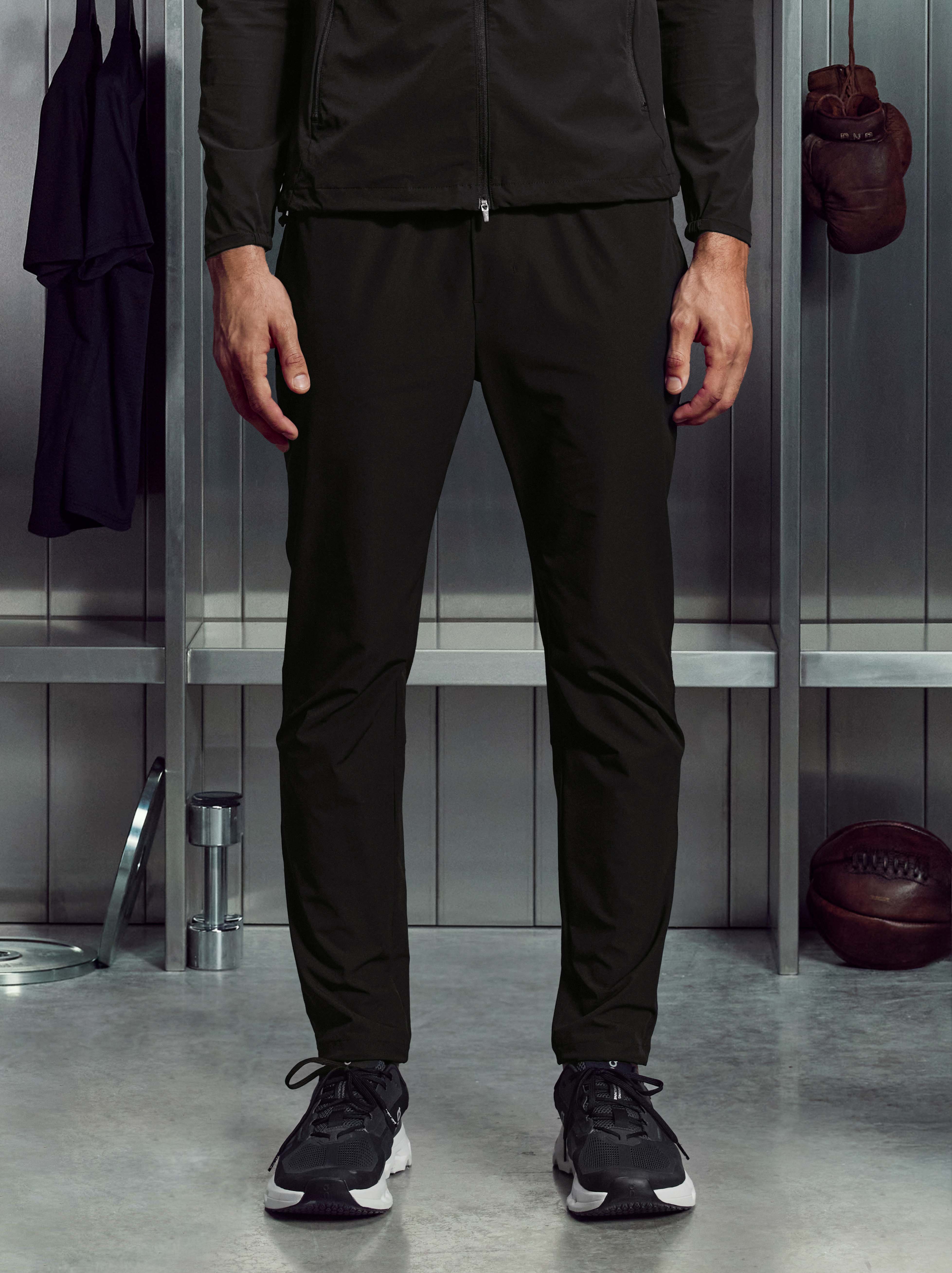 Mens Active Trackpant in Black