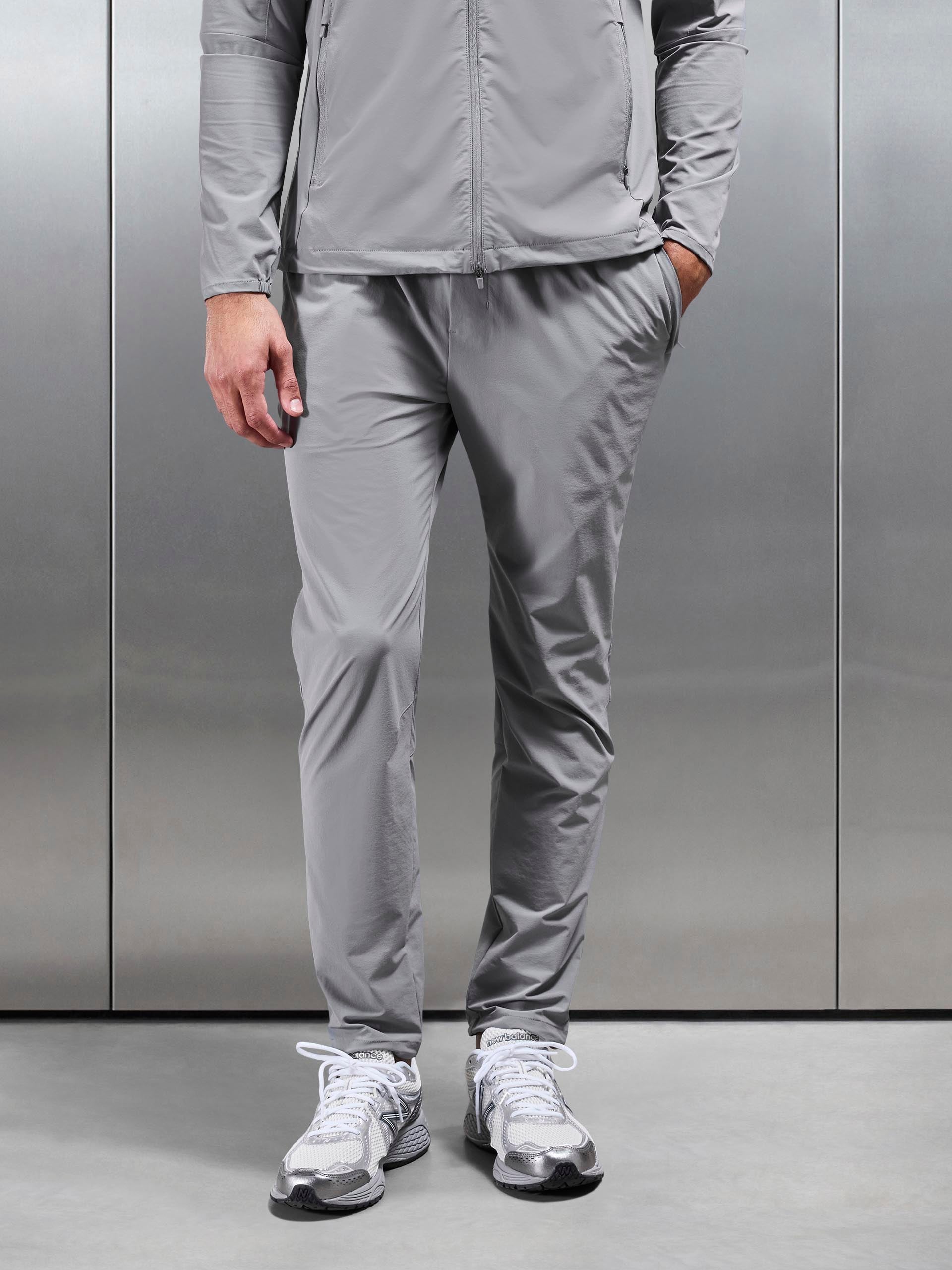 Mens Active Trackpant in Mid Grey