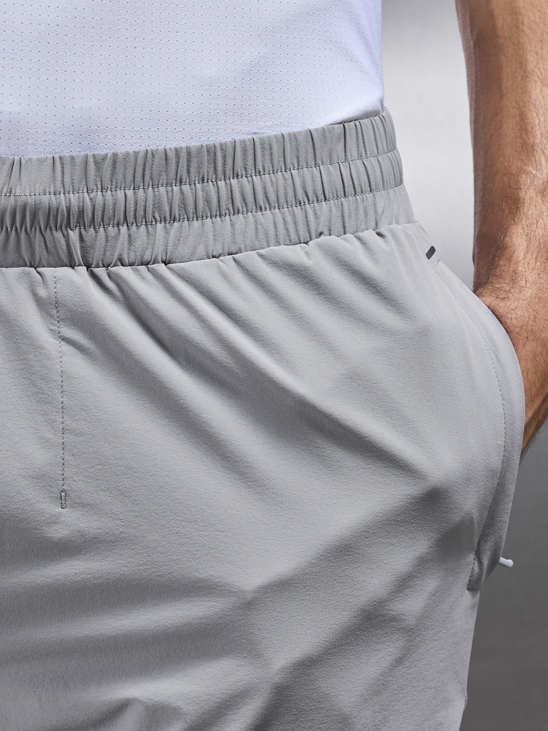 Mens Active Trackpant in Mid Grey