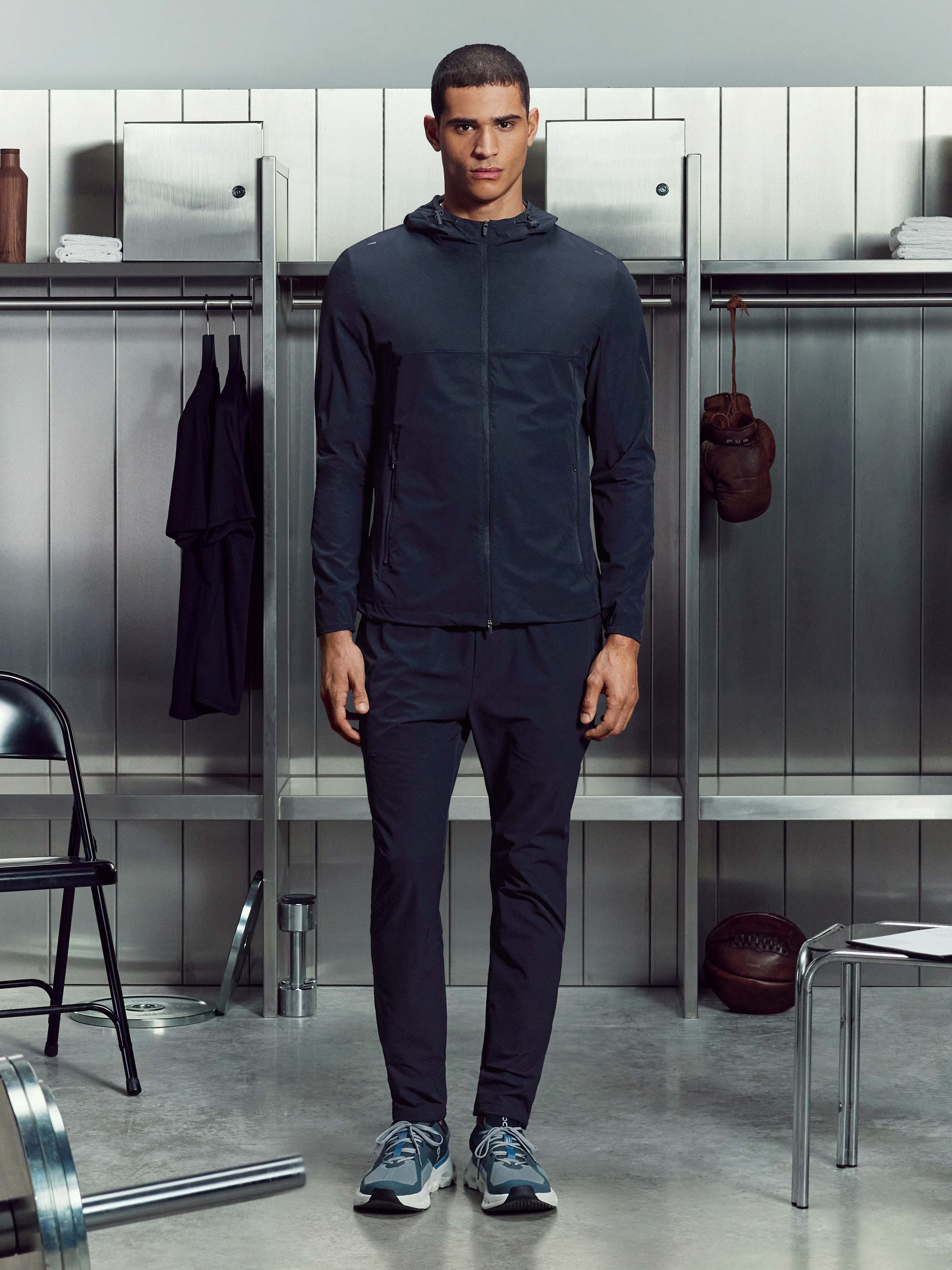 Mens Active Trackpant in Navy