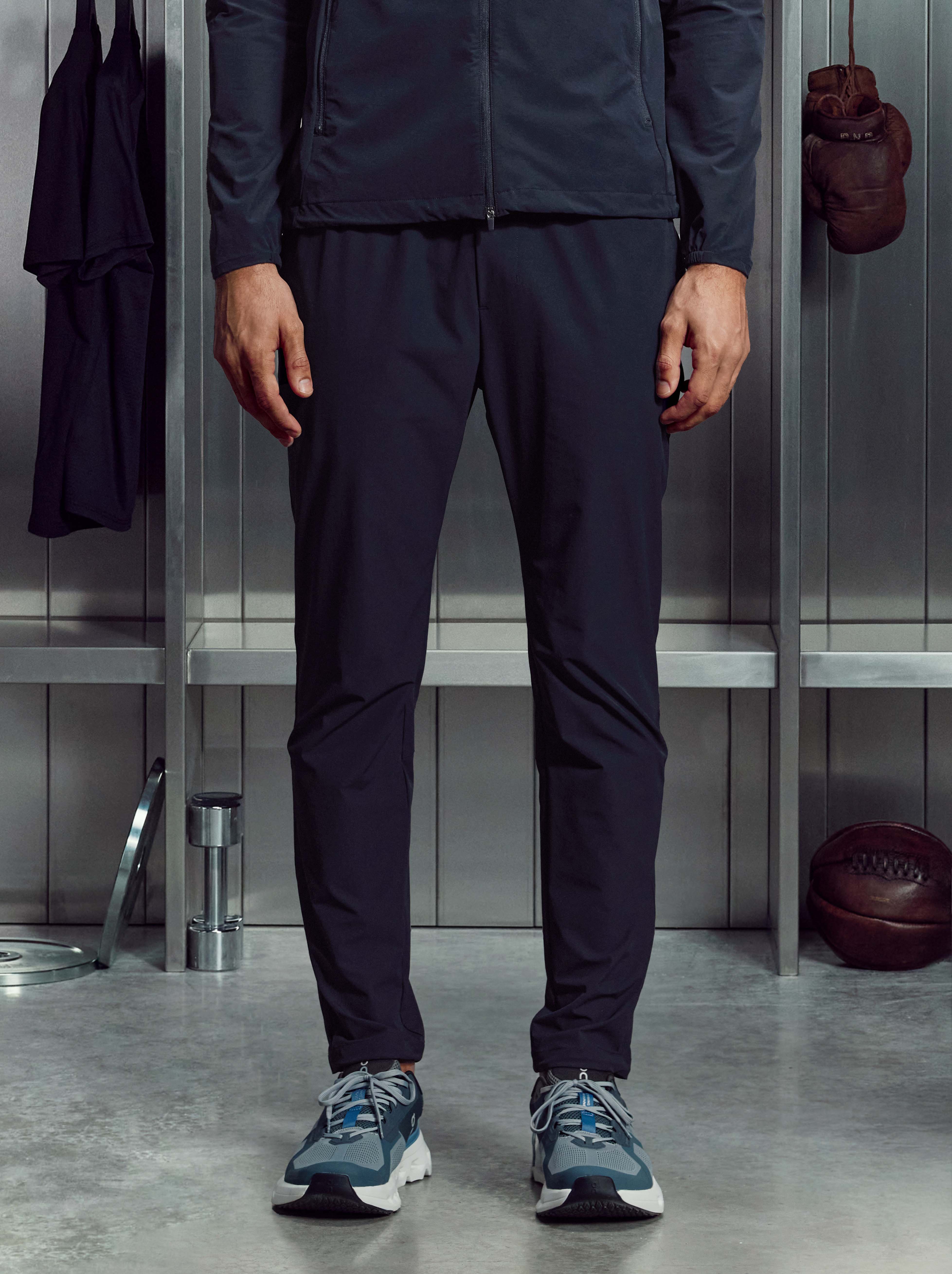 Mens Active Trackpant in Navy