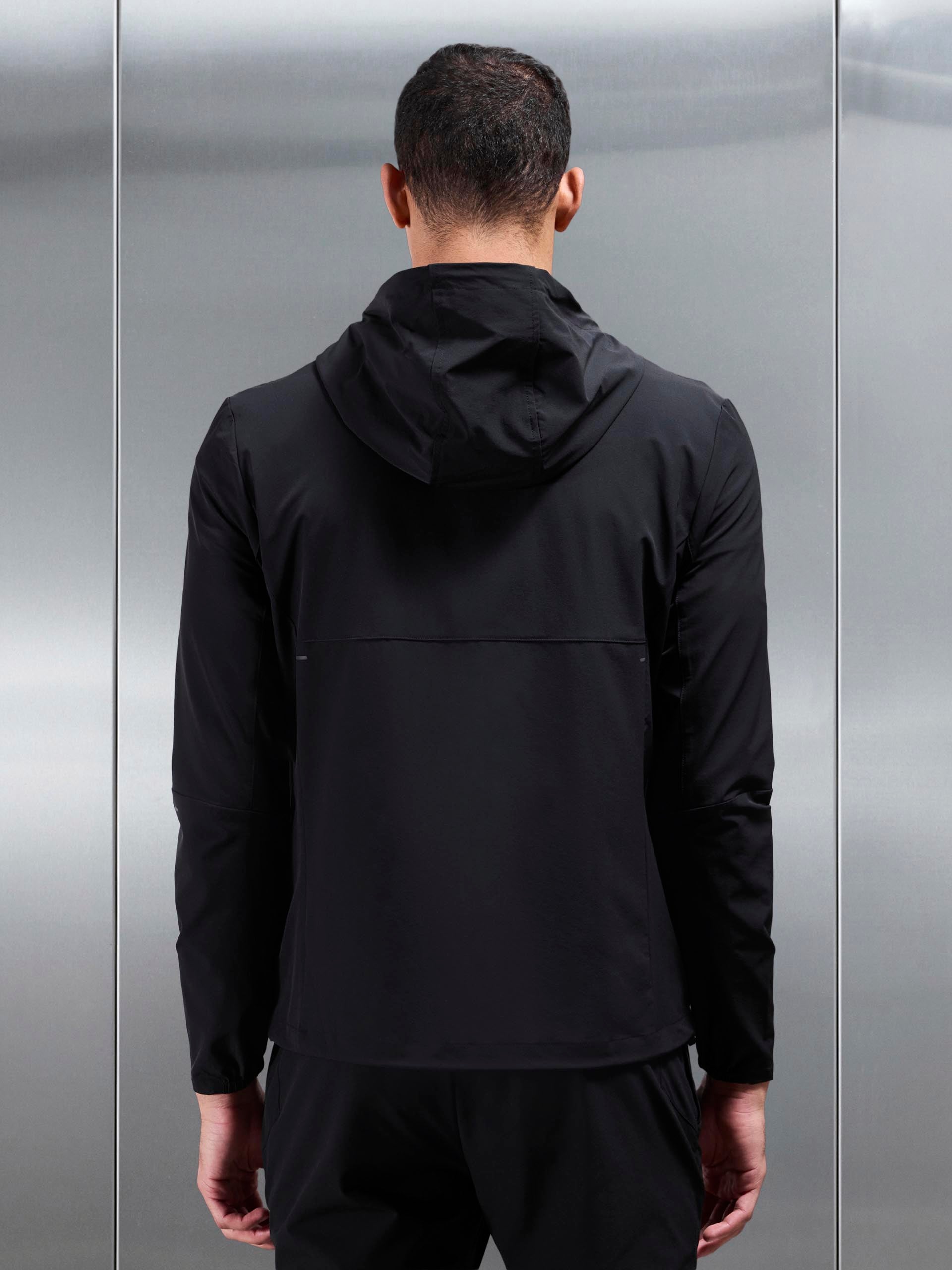 Mens Active Windbreaker in Black
