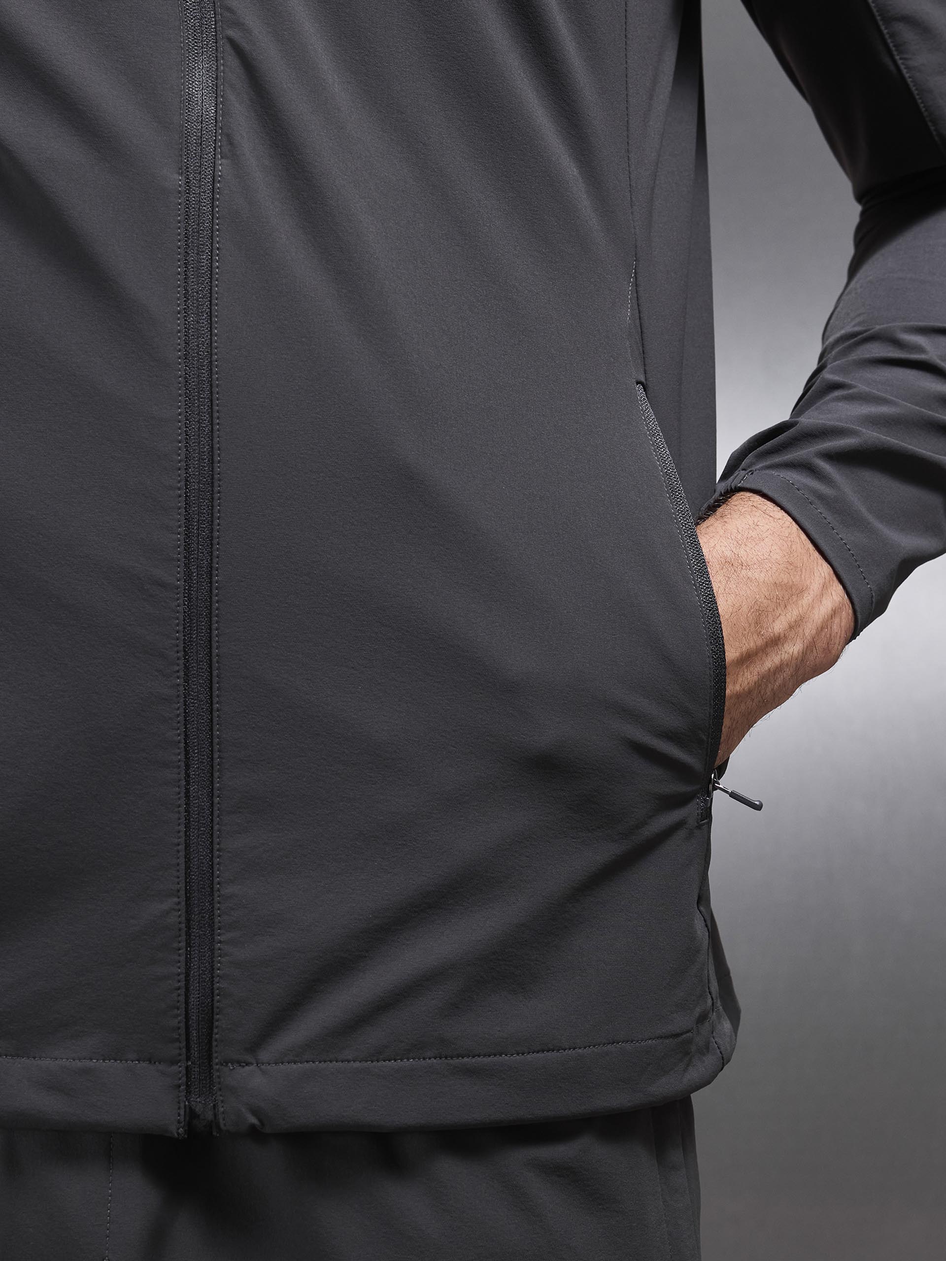 Mens Active Windbreaker in Grey
