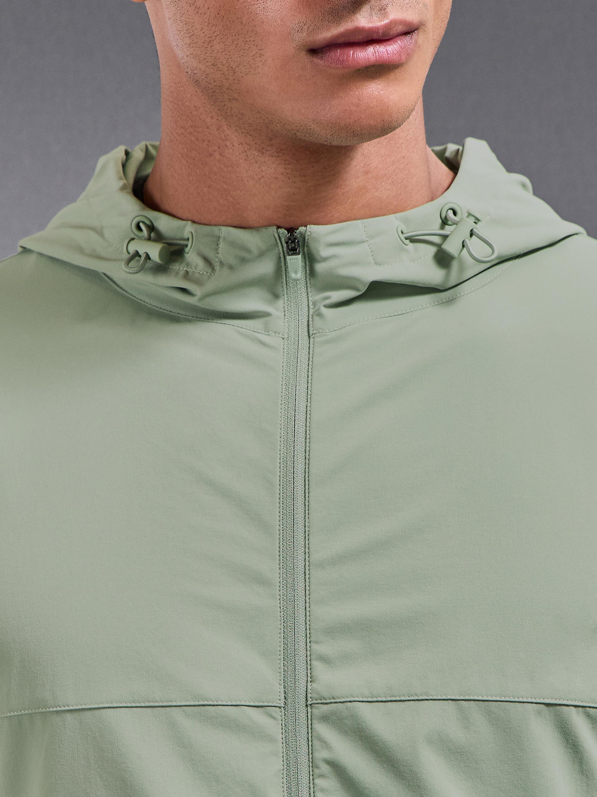 Mens Active Windbreaker in Light Sage