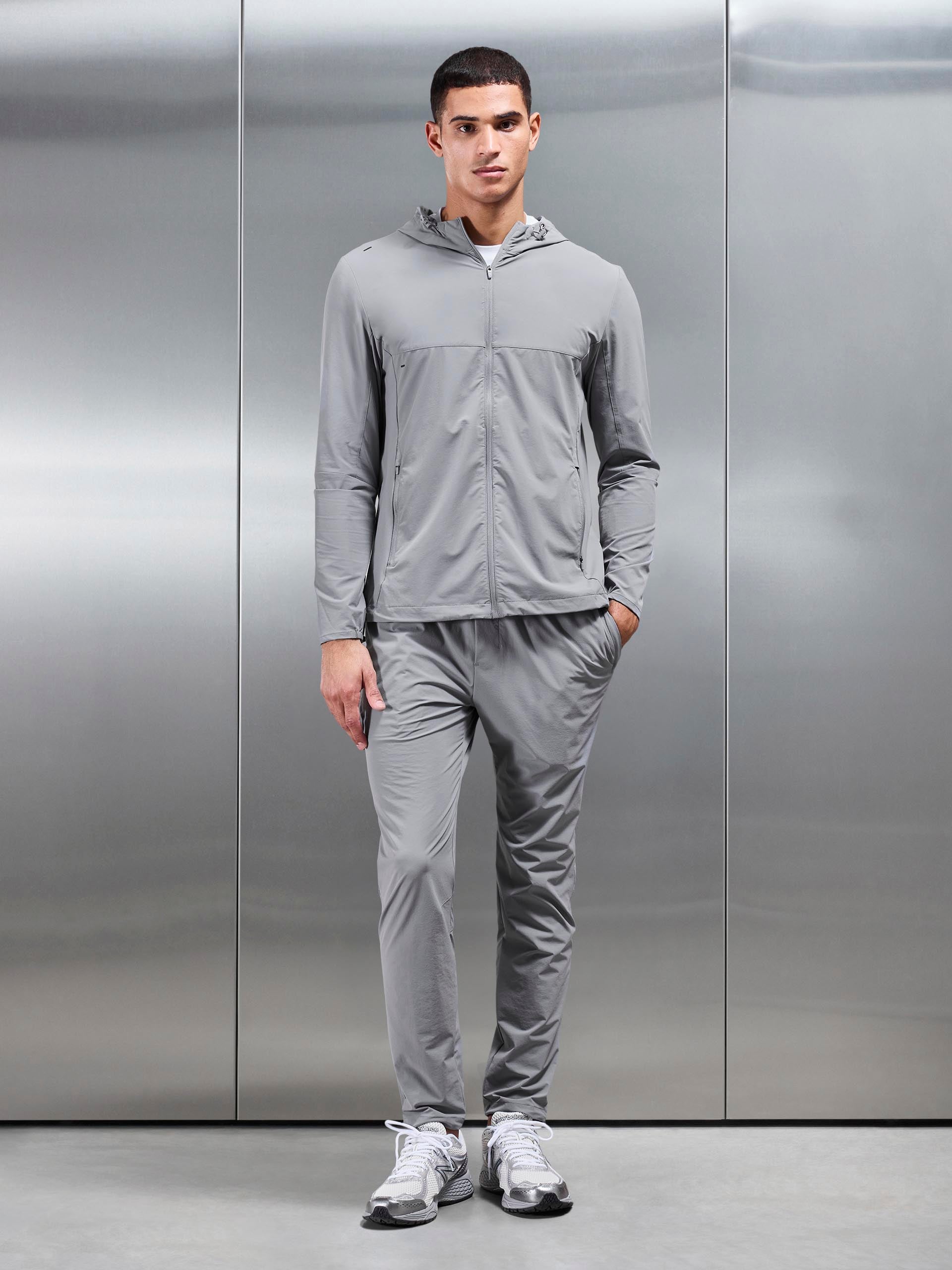 Mens Active Windbreaker in Mid Grey