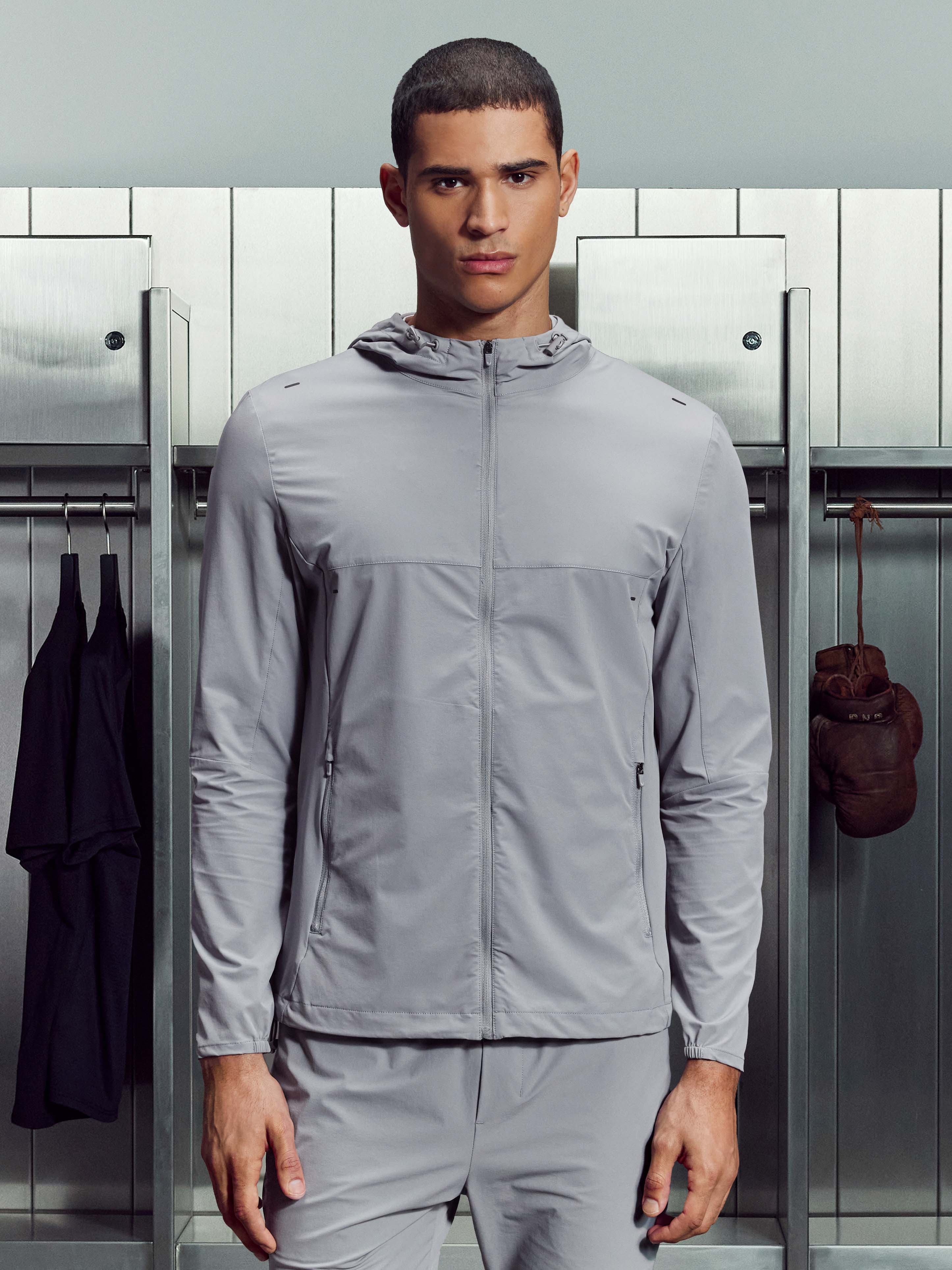 Mens Active Windbreaker in Mid Grey