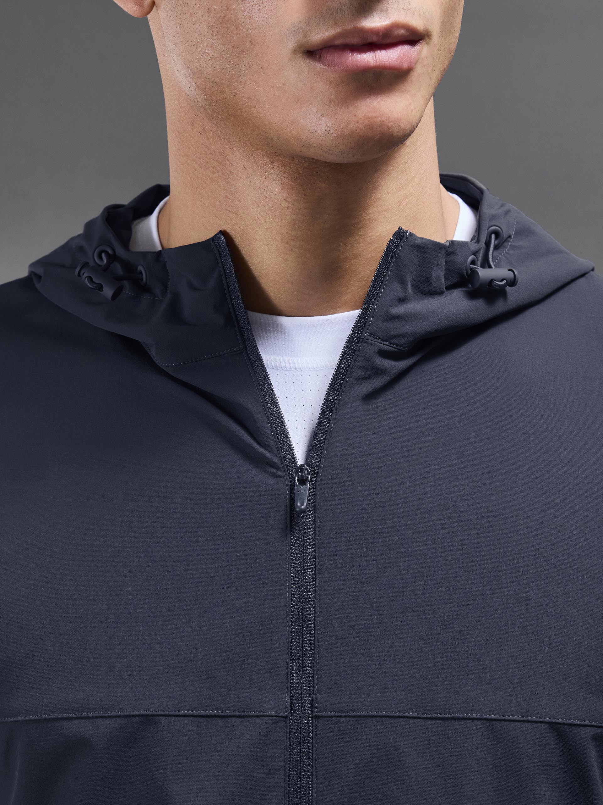 Mens Active Windbreaker in Navy