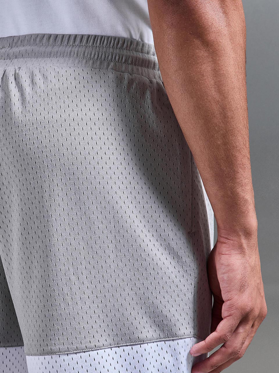 Mens AirTech Colour Block Mesh Short in Mid Grey