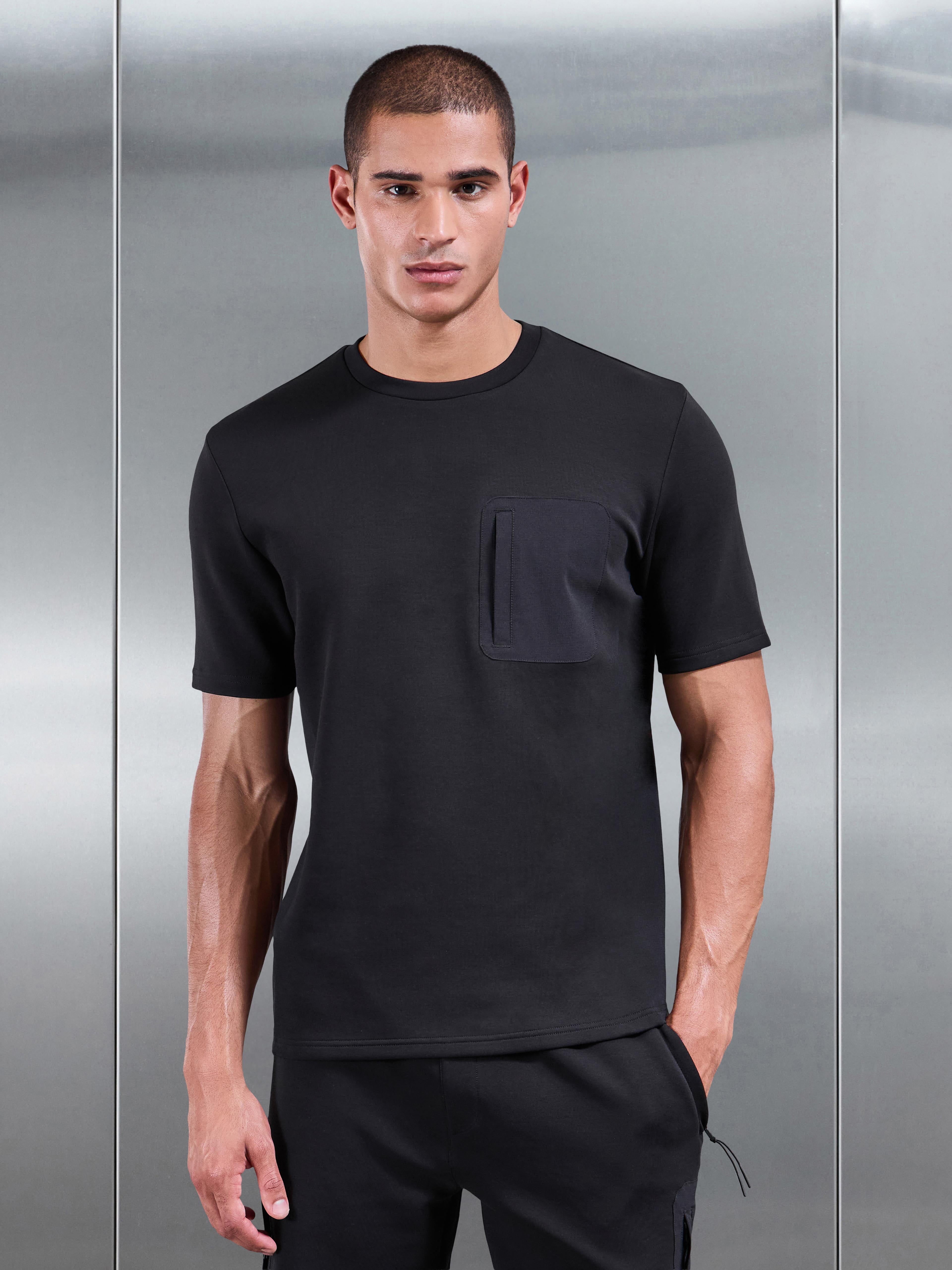Mens AirTech Hybrid Pocket T-Shirt in Black