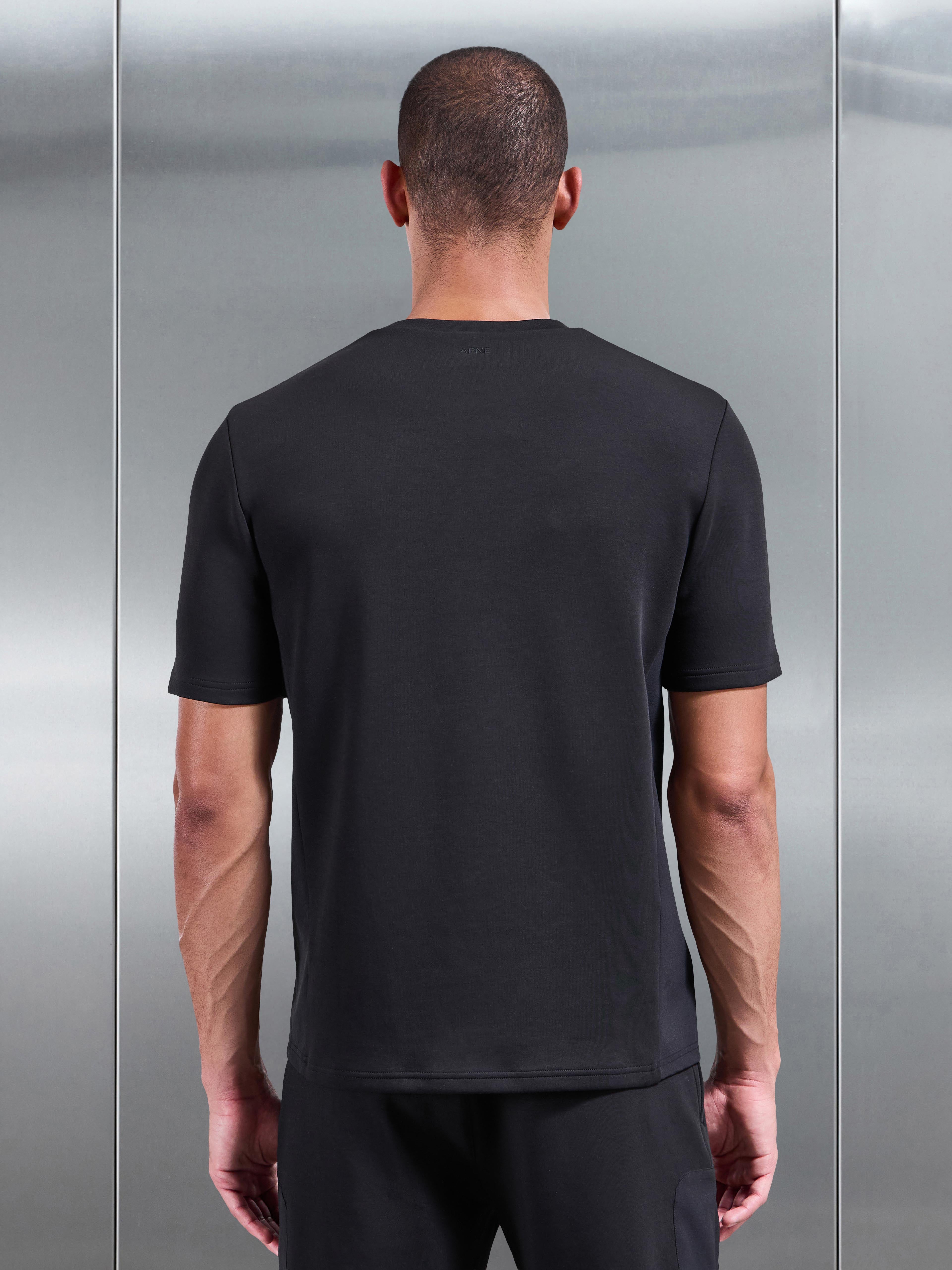 Mens AirTech Hybrid Pocket T-Shirt in Black