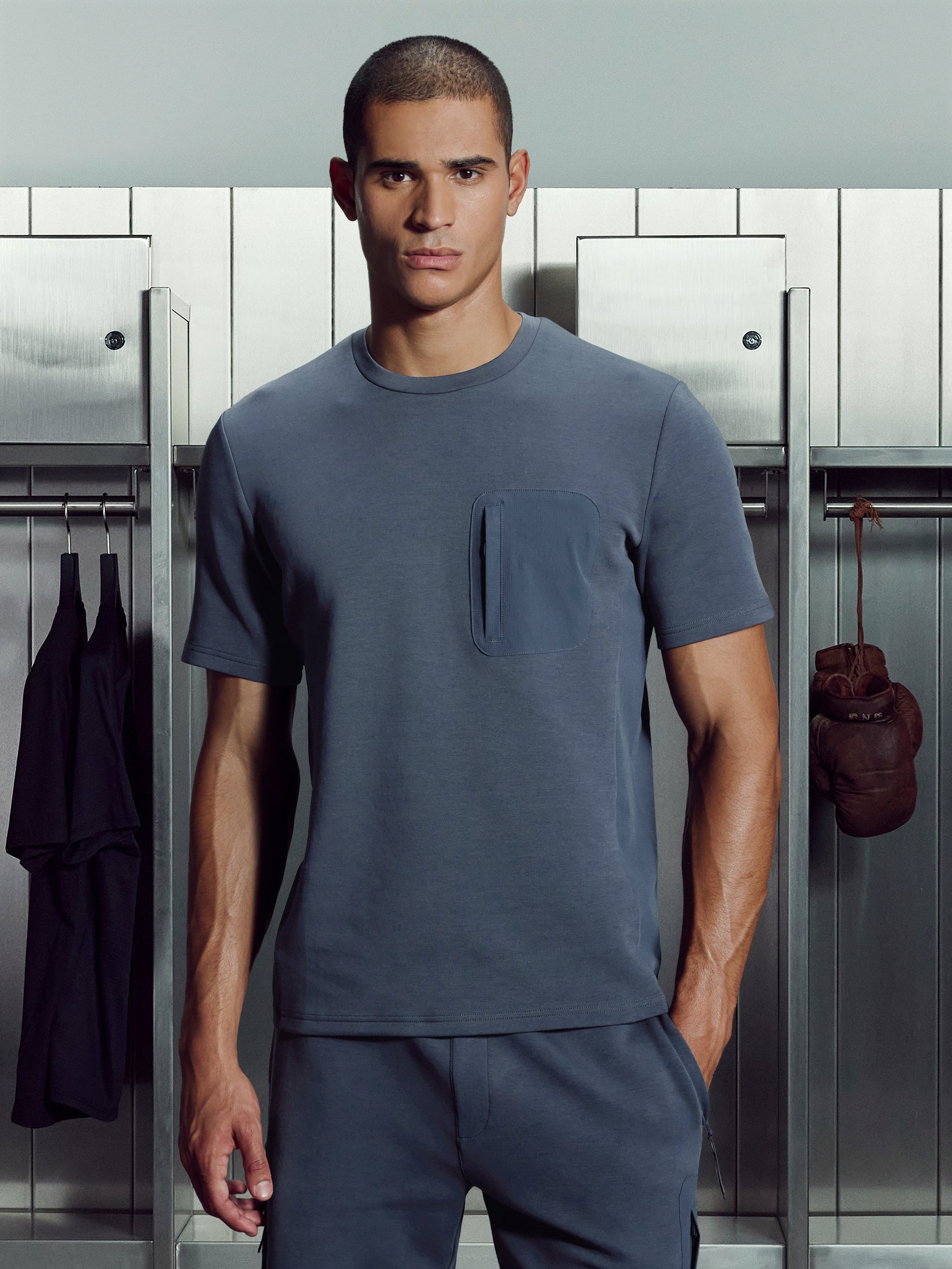 Mens AirTech Hybrid Pocket T-Shirt in Slate Blue