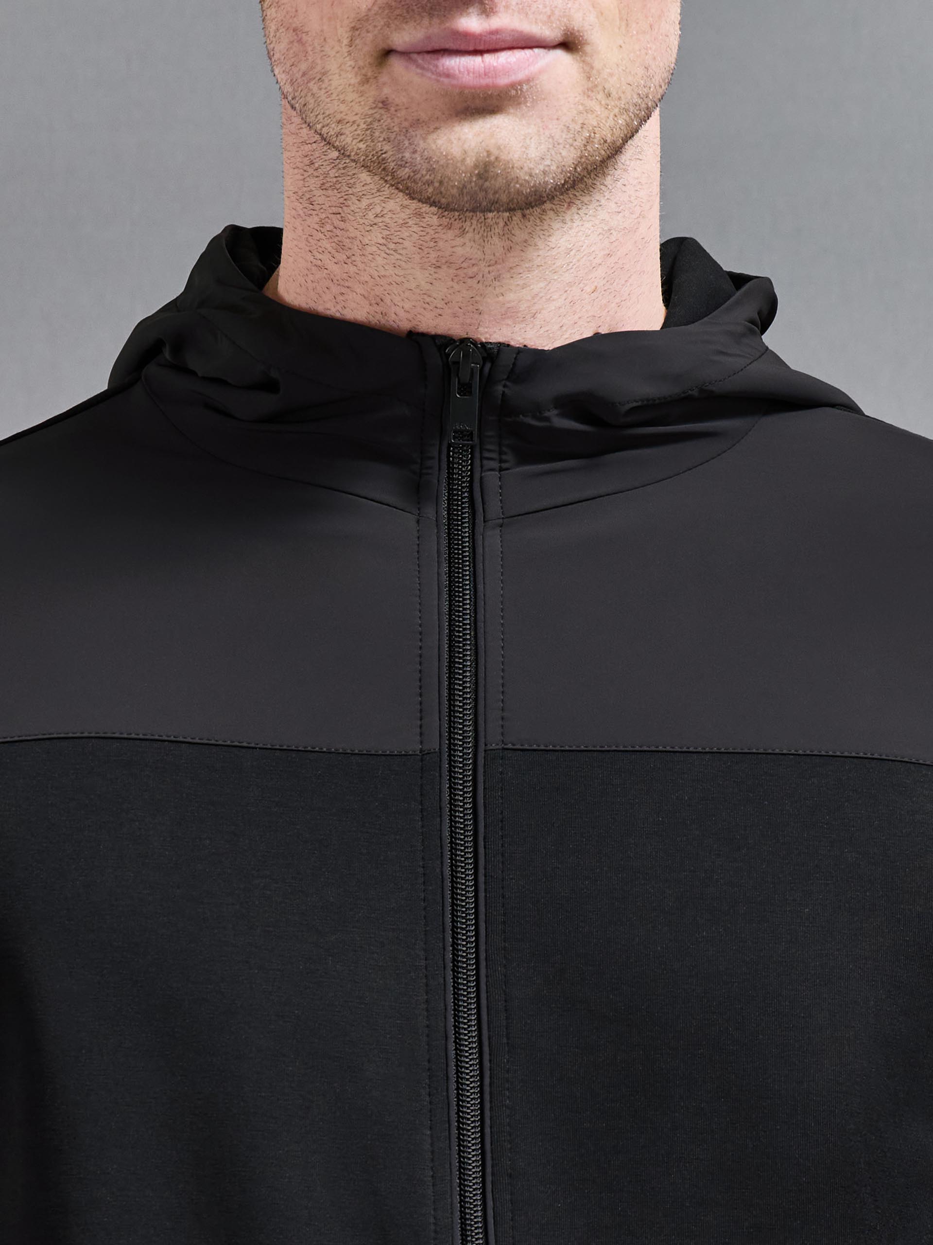 Mens Apex Hybrid Jersey Windbreaker in Black