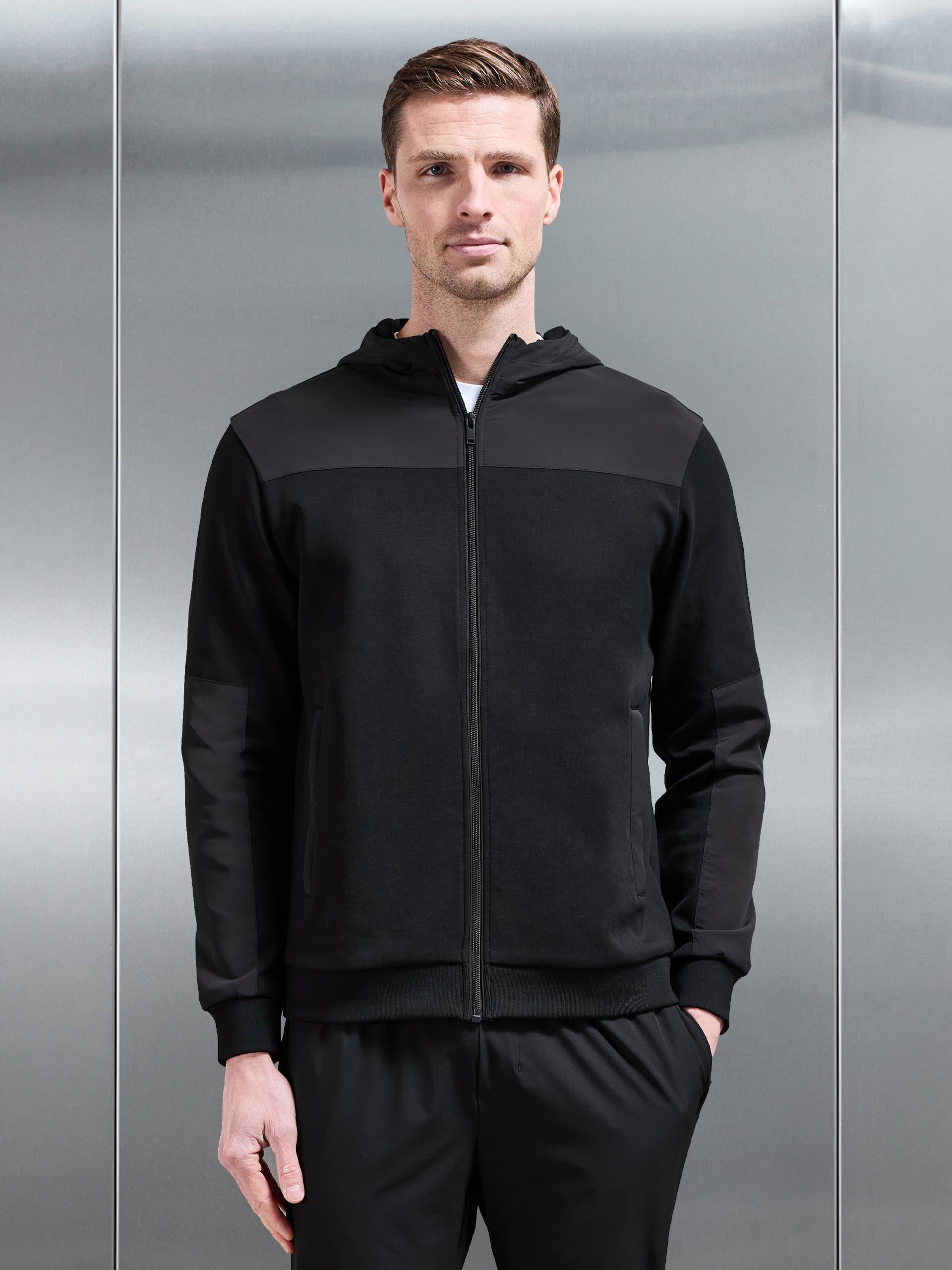 Mens Apex Hybrid Jersey Windbreaker in Black