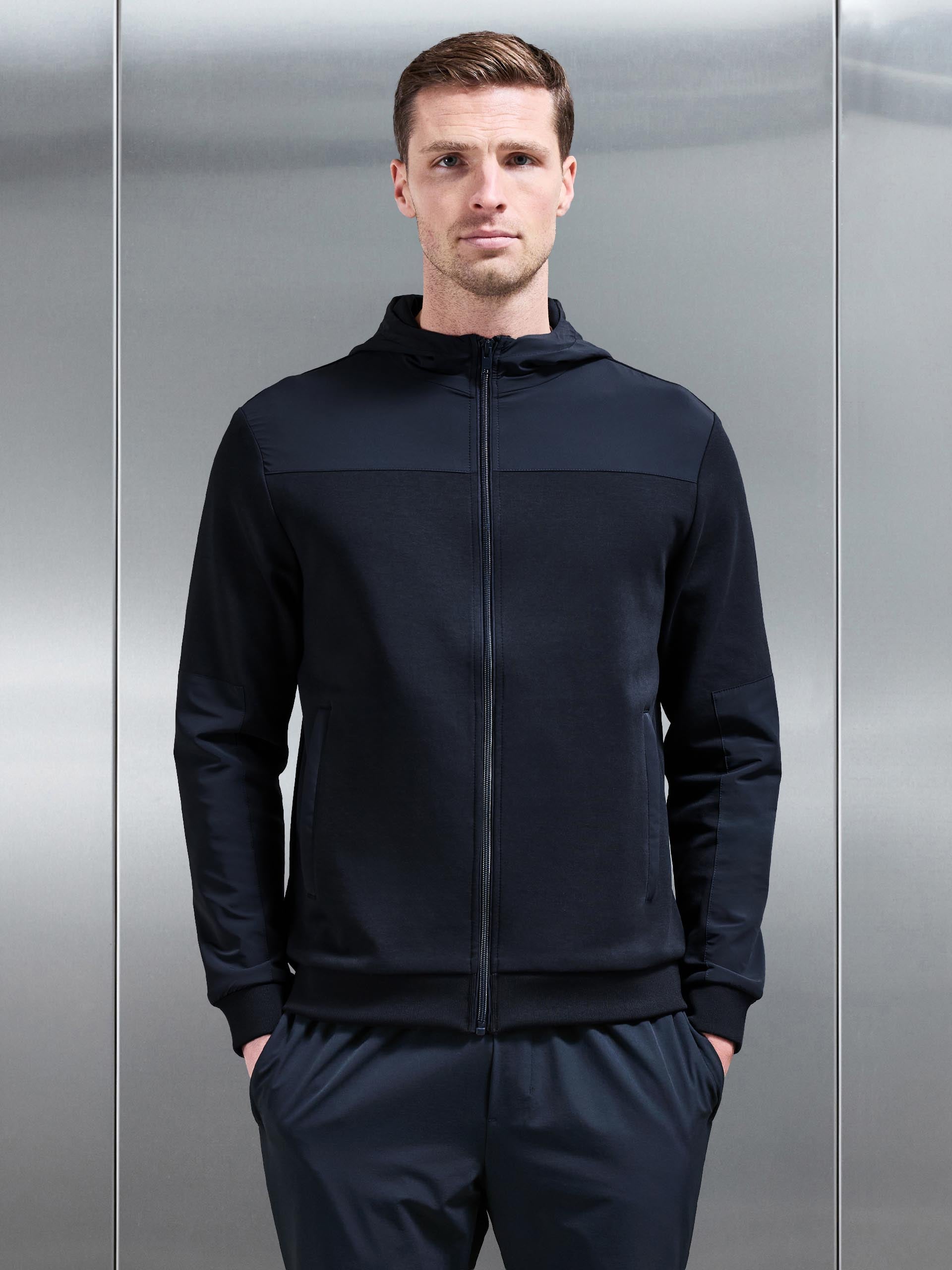Mens Apex Hybrid Jersey Windbreaker in Navy