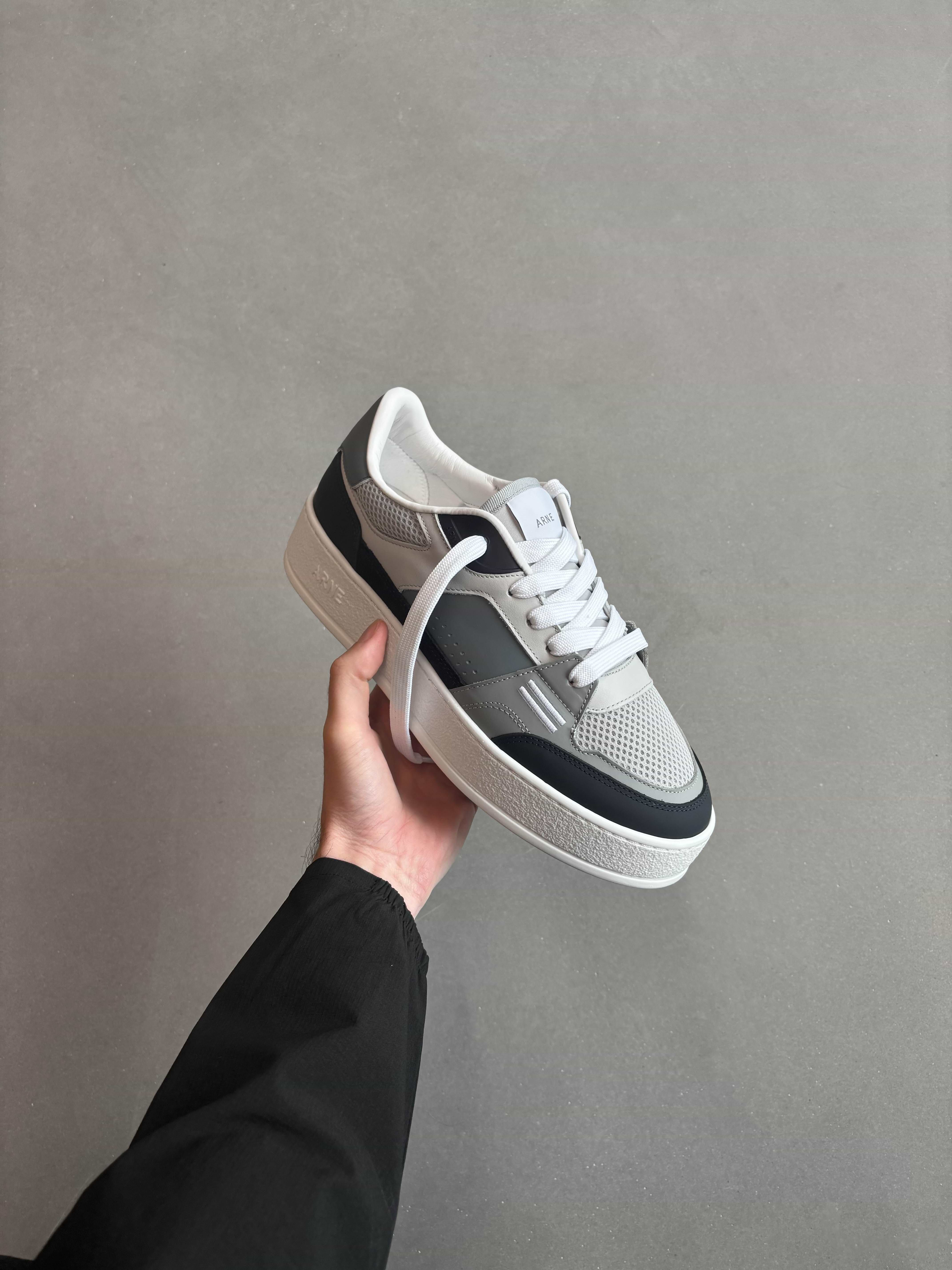 Arena Trainer 2.0 in Air Force Blue