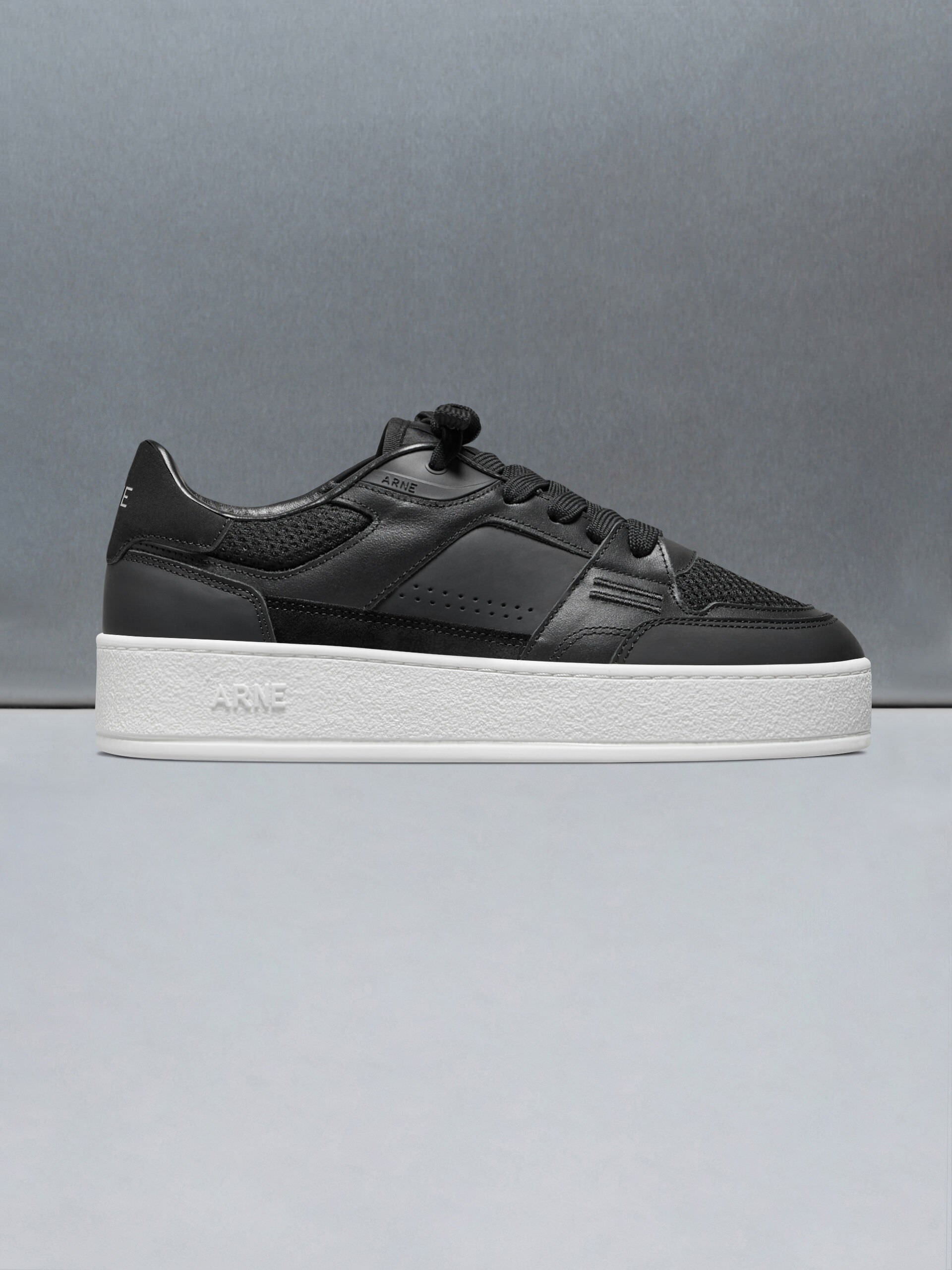 Mens Arena Trainer 2.0 in Black