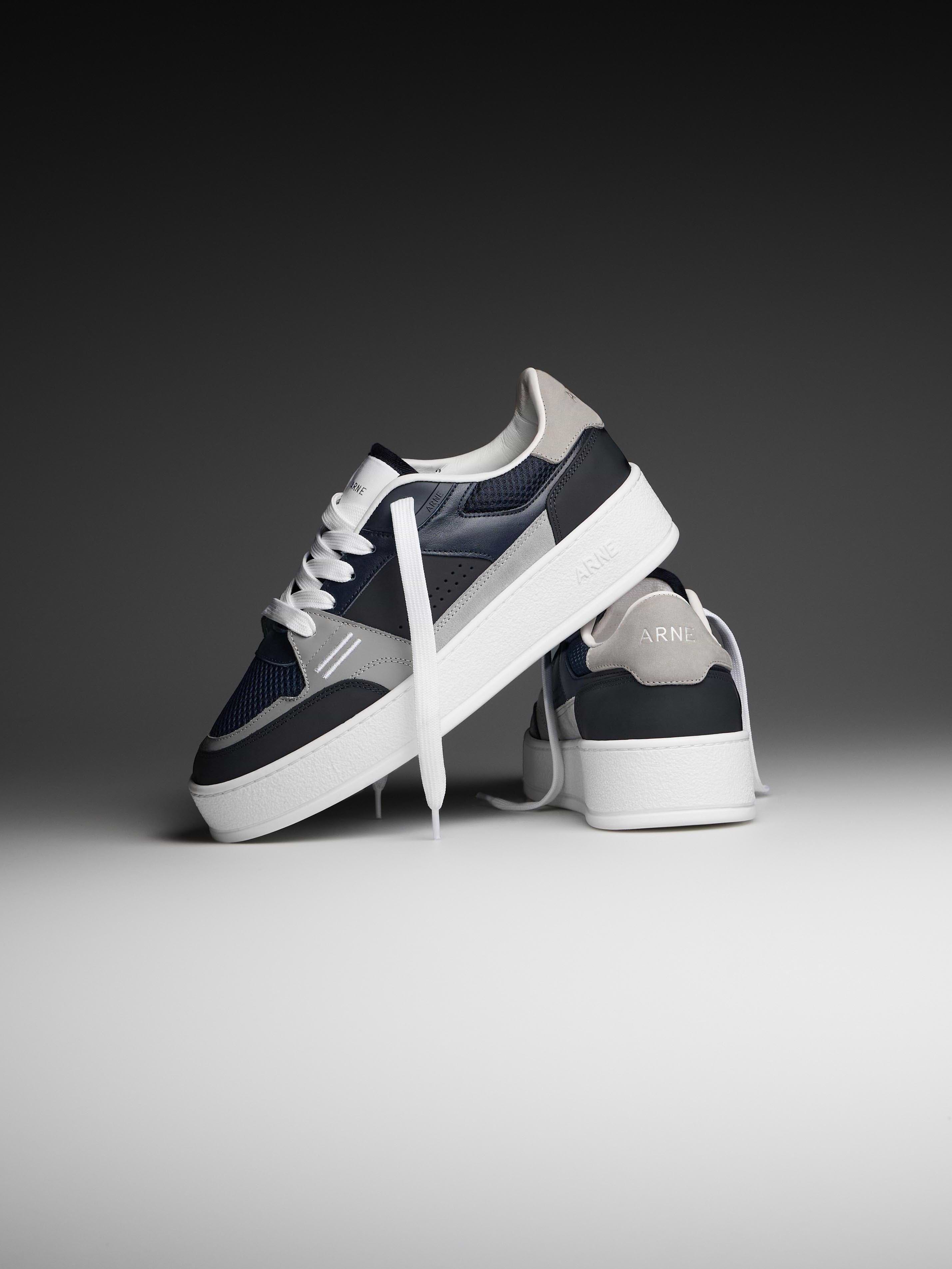 Mens Arena Trainer 2.0 in Navy Grey