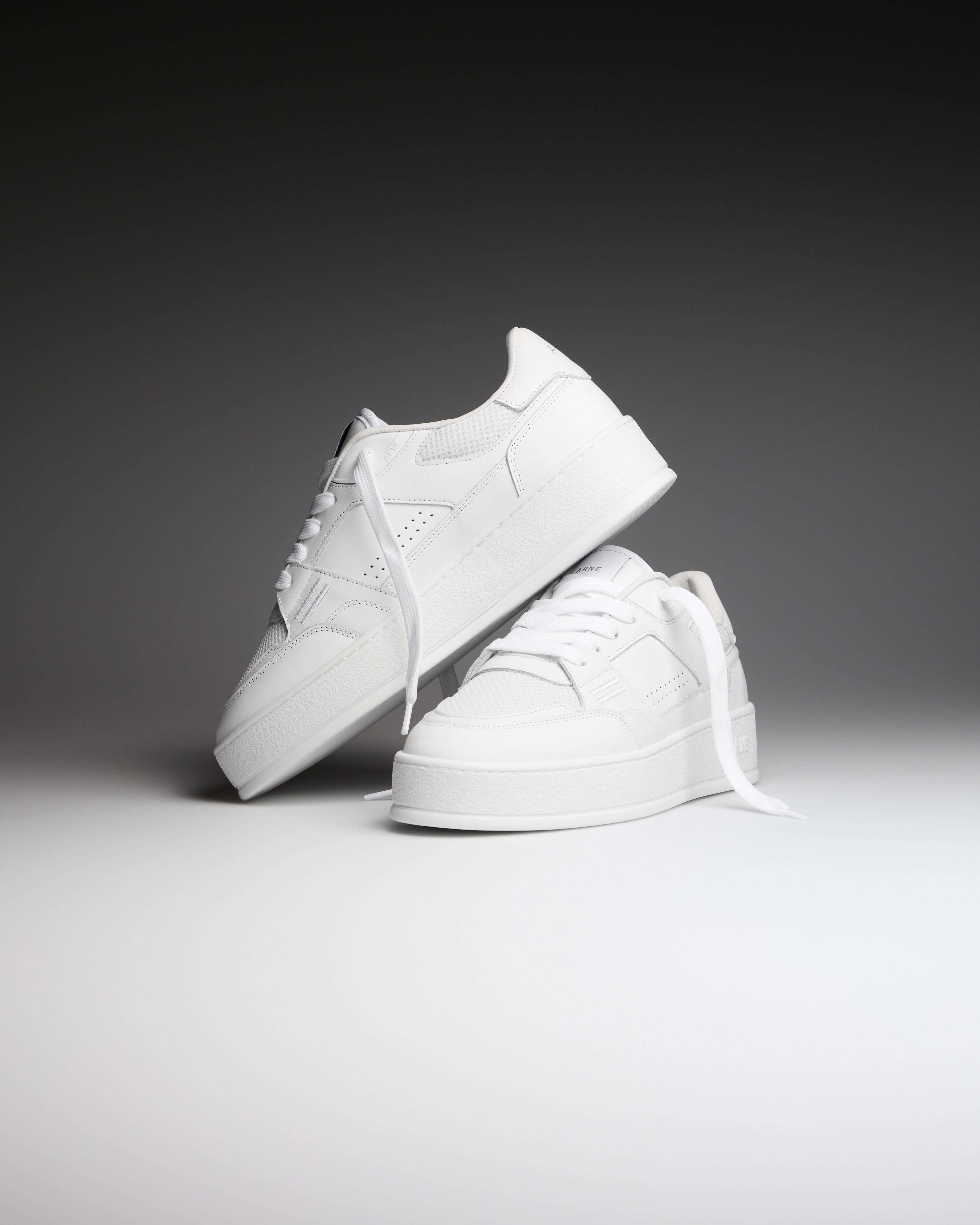 Mens Arena Trainer 2.0 in Triple White