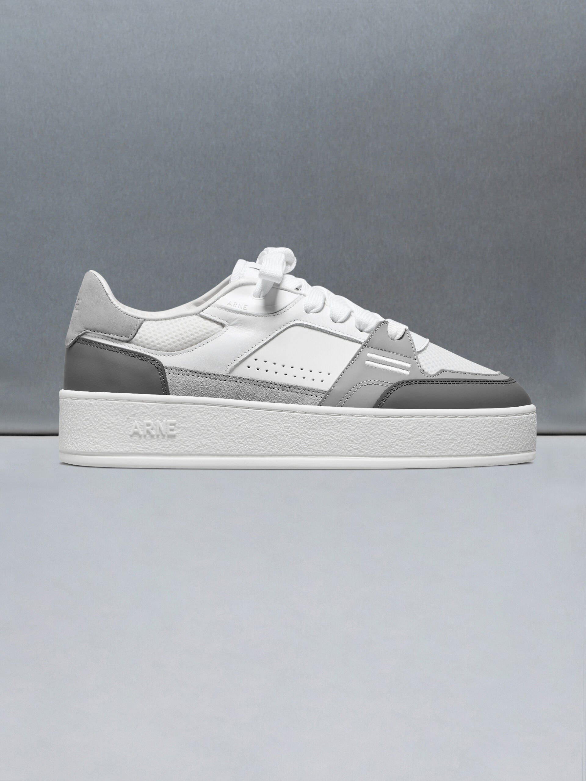 Mens Arena Trainer 2.0 in White Grey