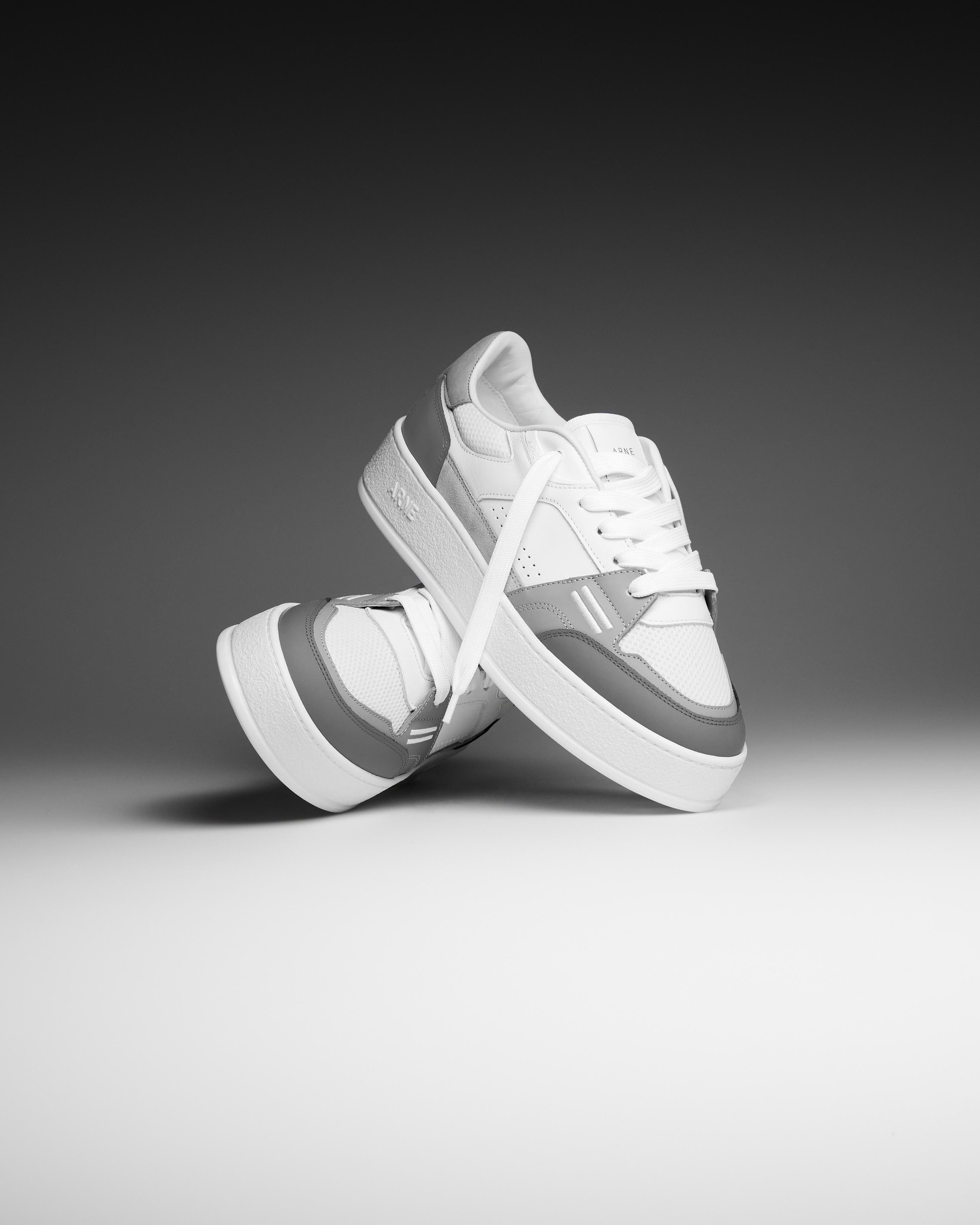 Mens Arena Trainer 2.0 in White Grey