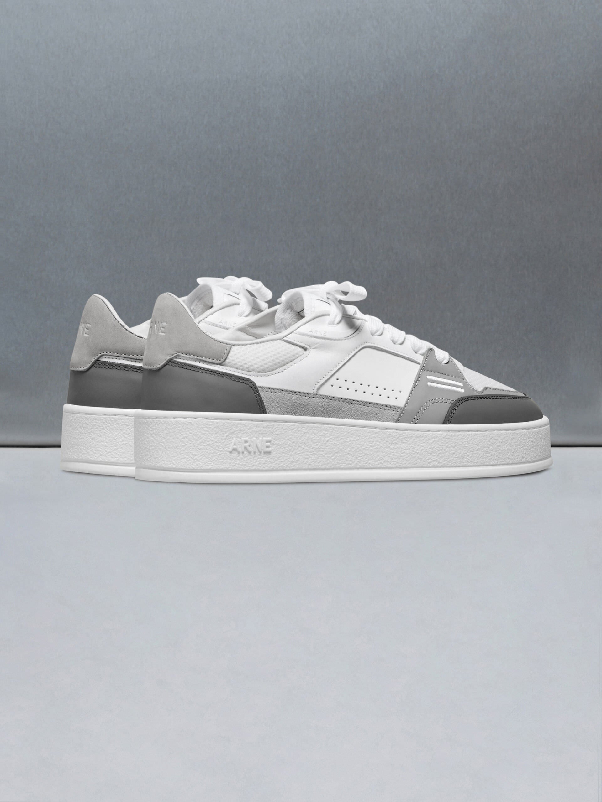 Mens Arena Trainer 2.0 in White Grey