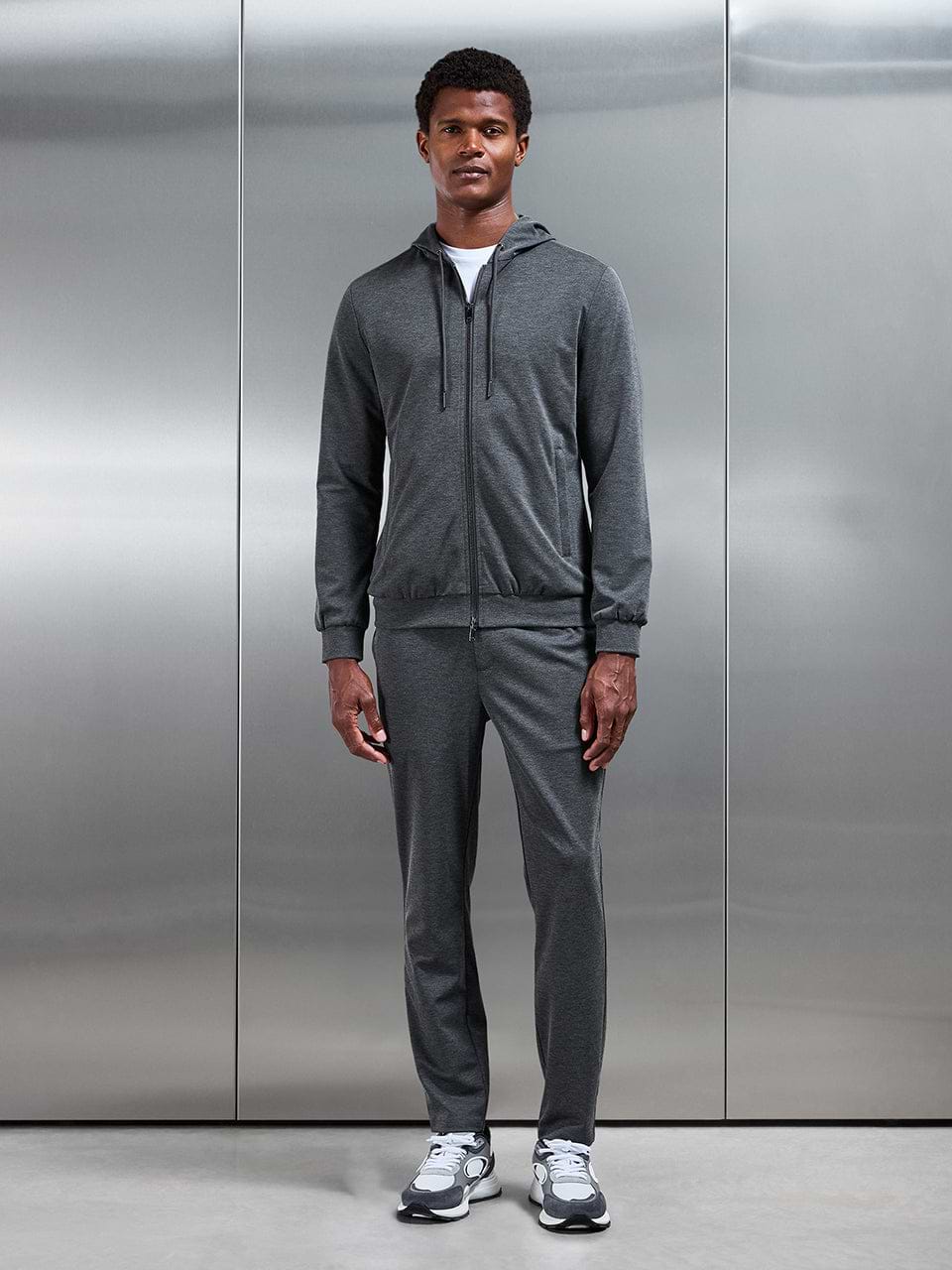 Athleisure Jogger in Dark Grey