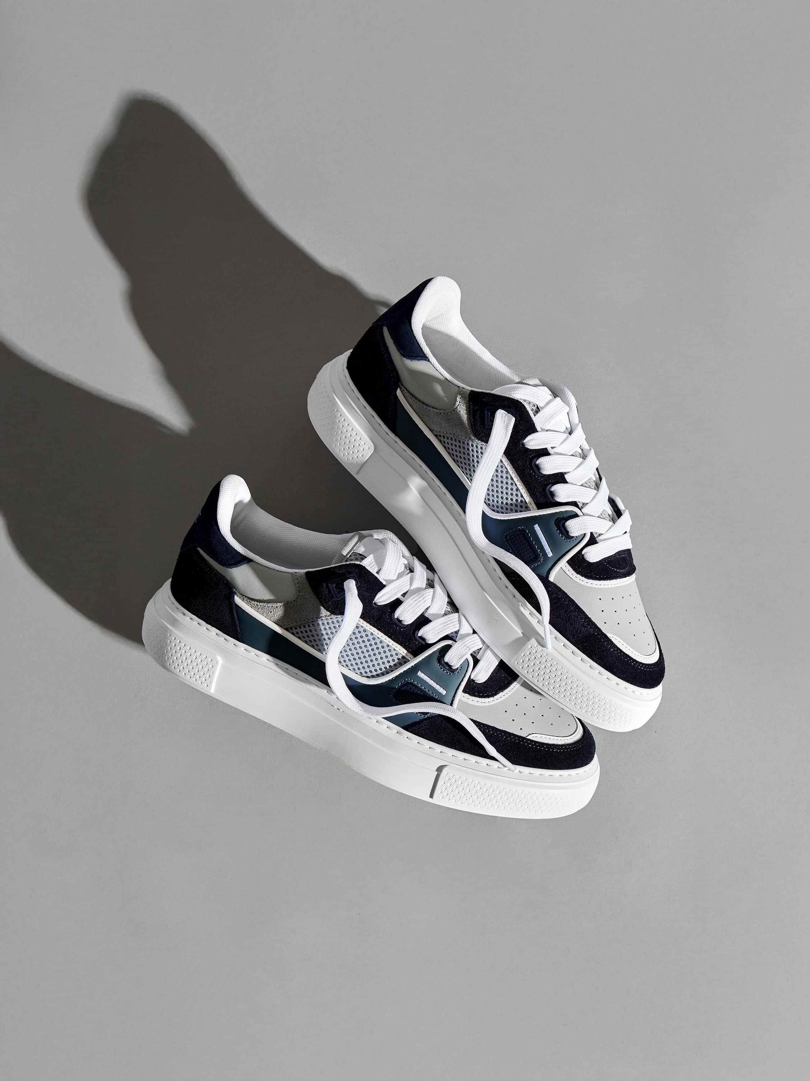 Mens Atlas Trainer in Air Force Blue