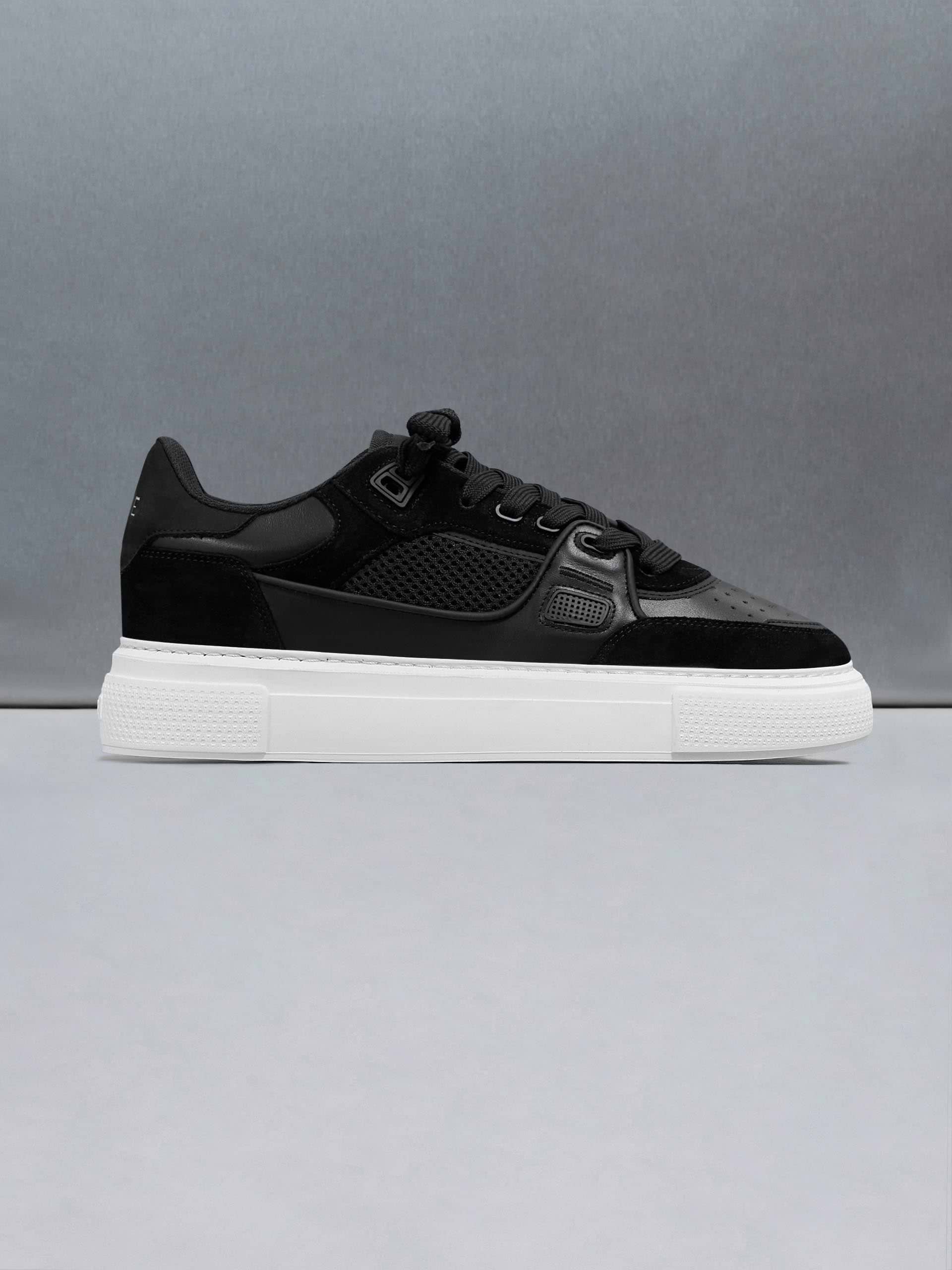 Atlas Trainer in Black