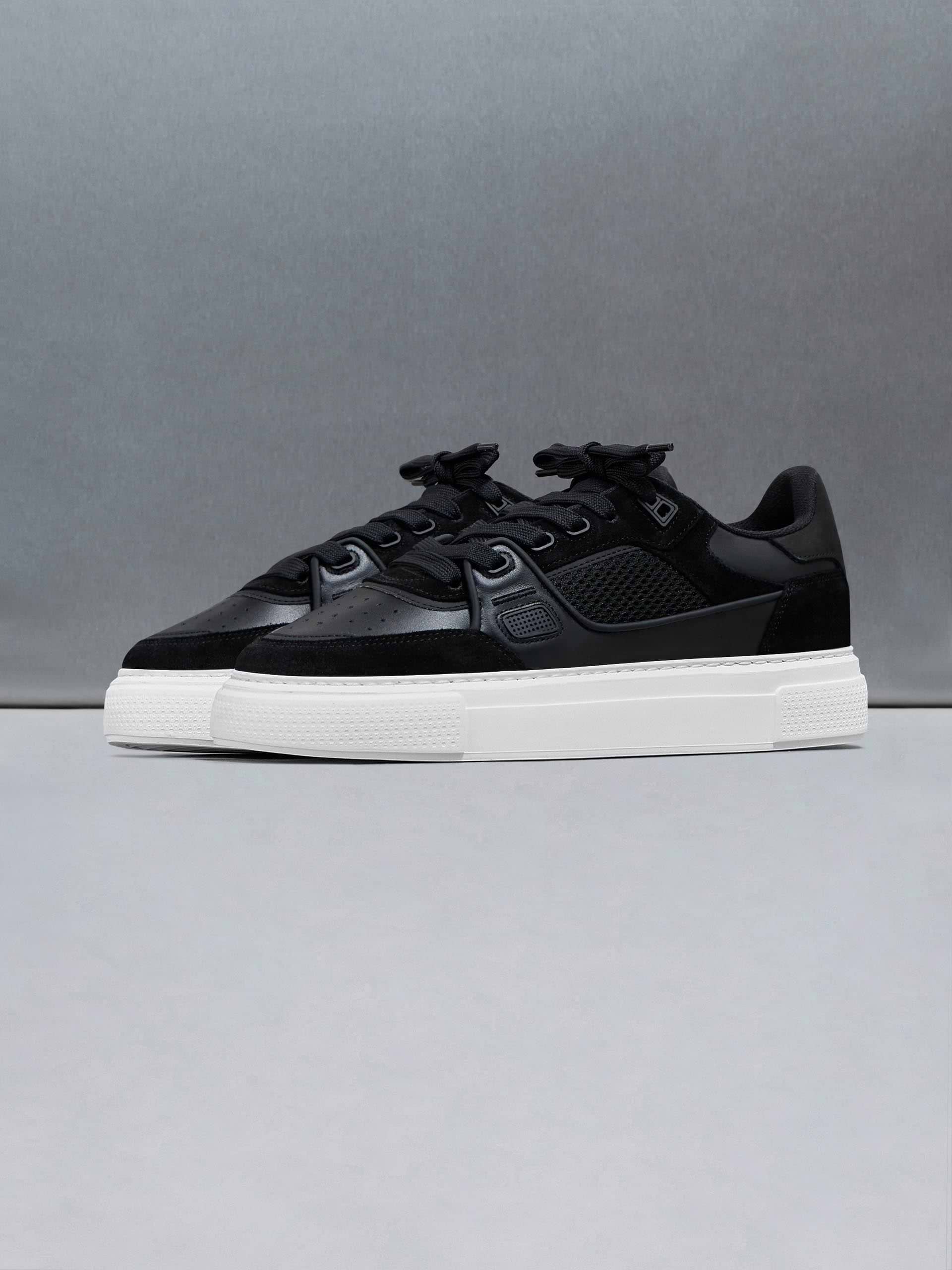Atlas Trainer in Black