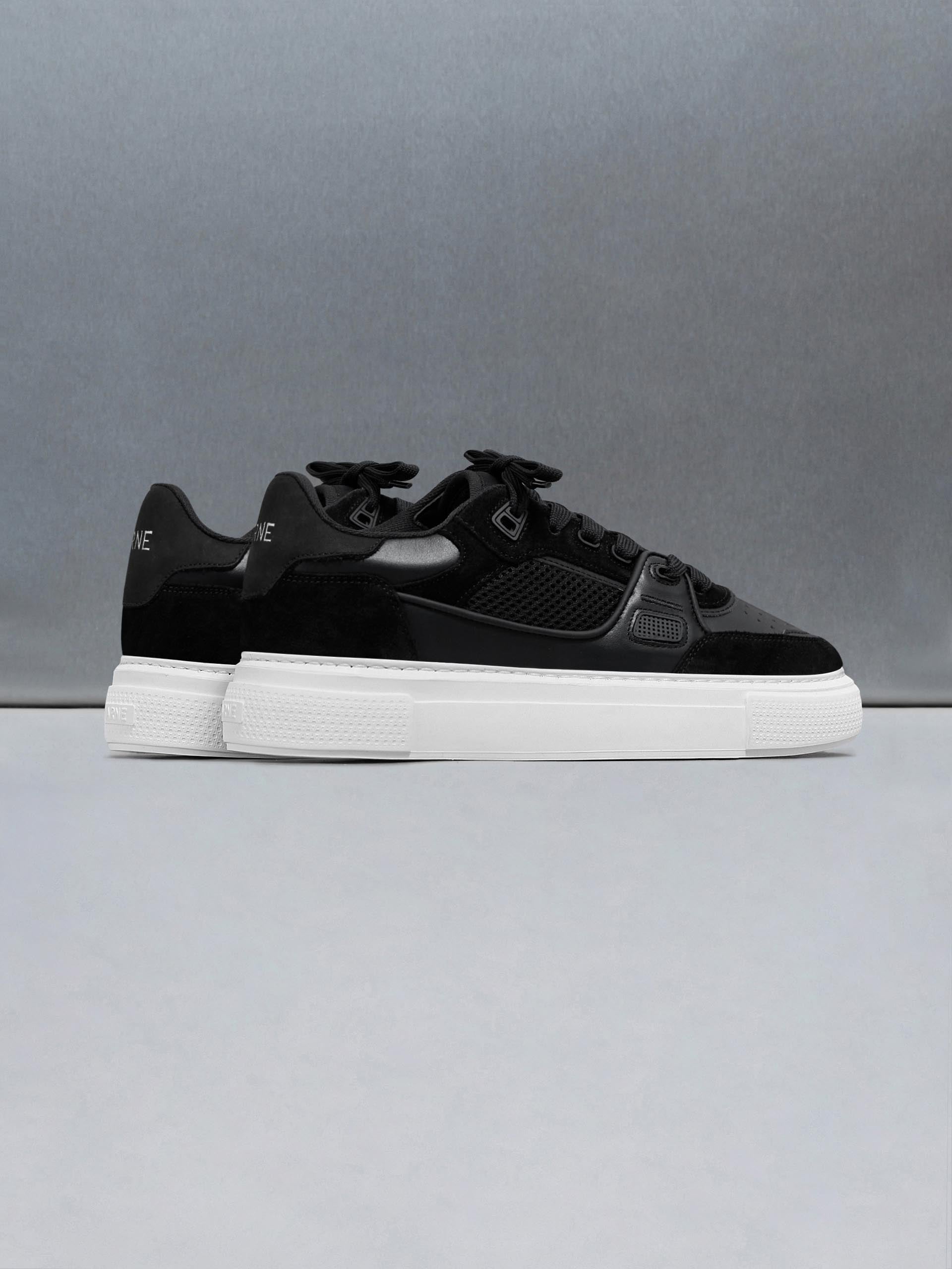 Mens Atlas Trainer in Black