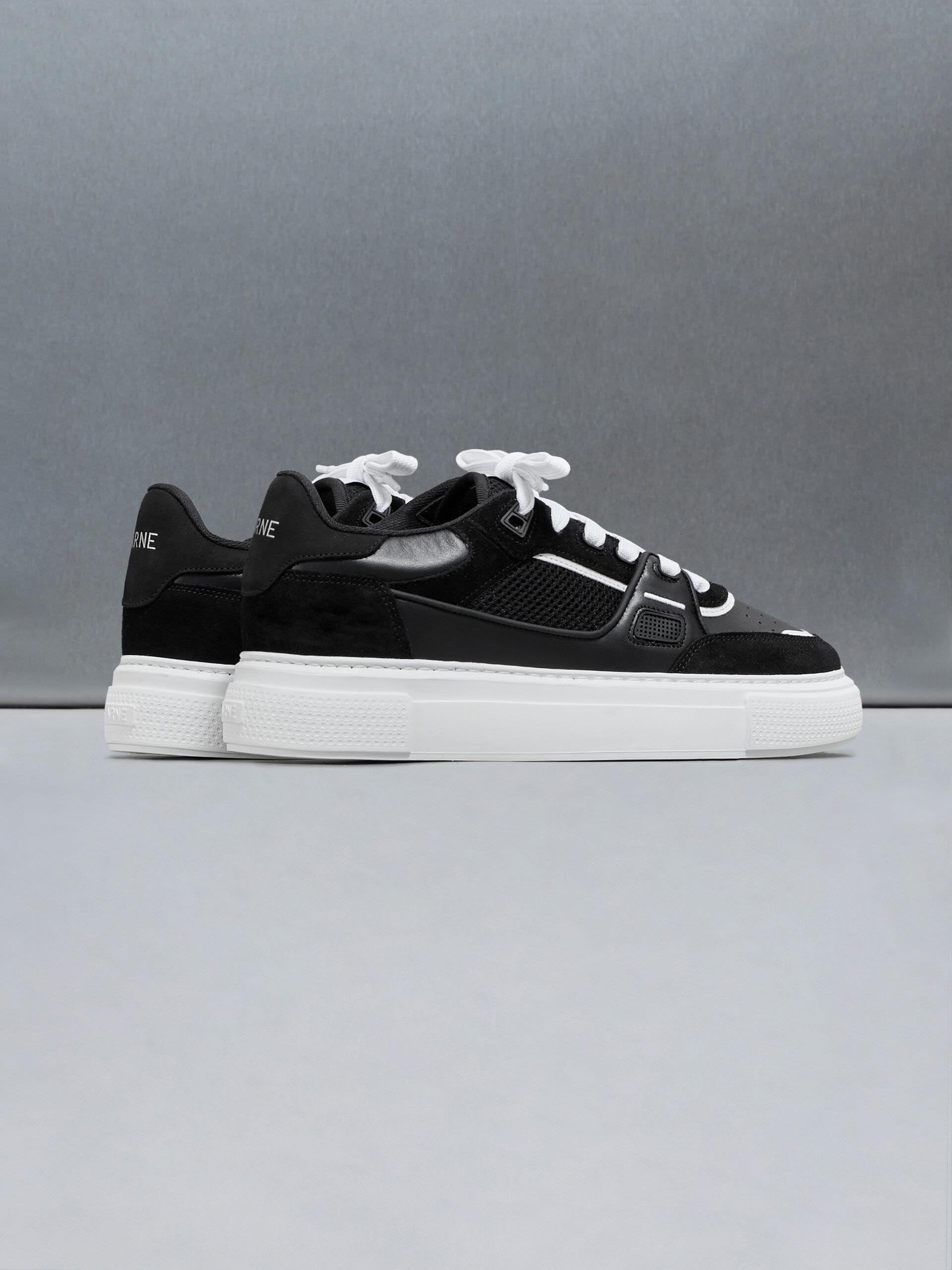 Mens Atlas Trainer in Black White