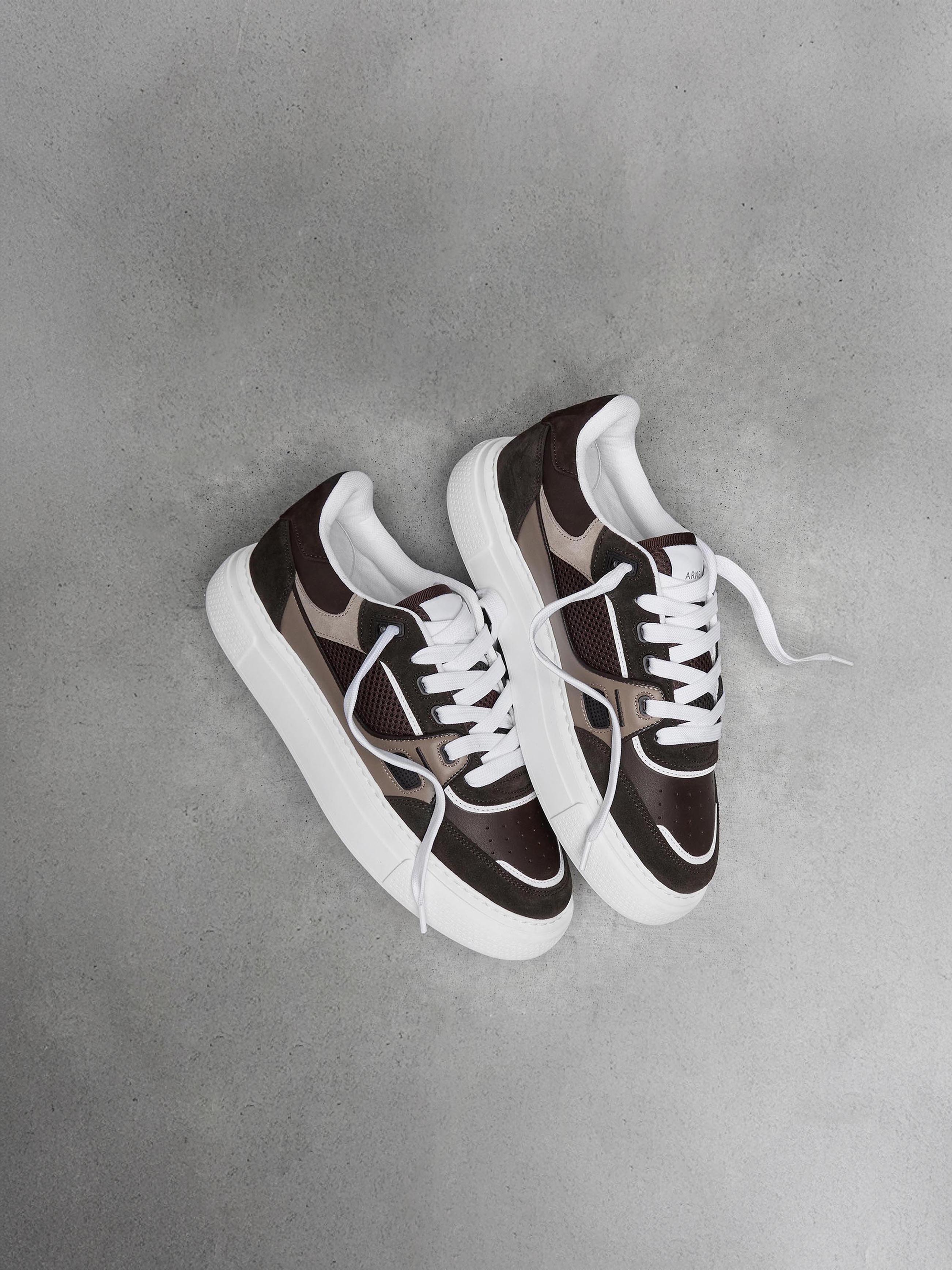 Mens Atlas Trainer in Mocha