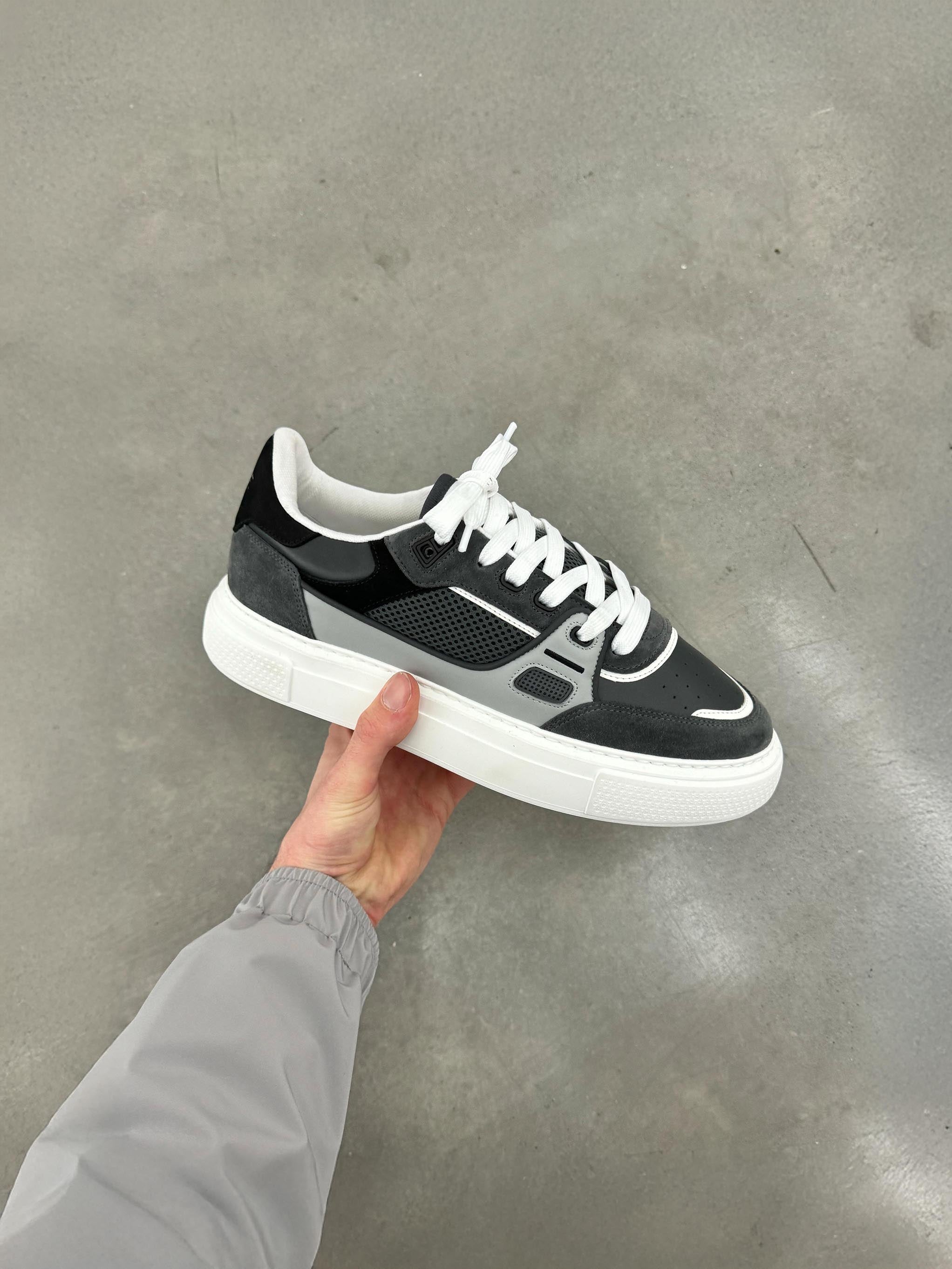 Mens Atlas Trainer in Storm Grey
