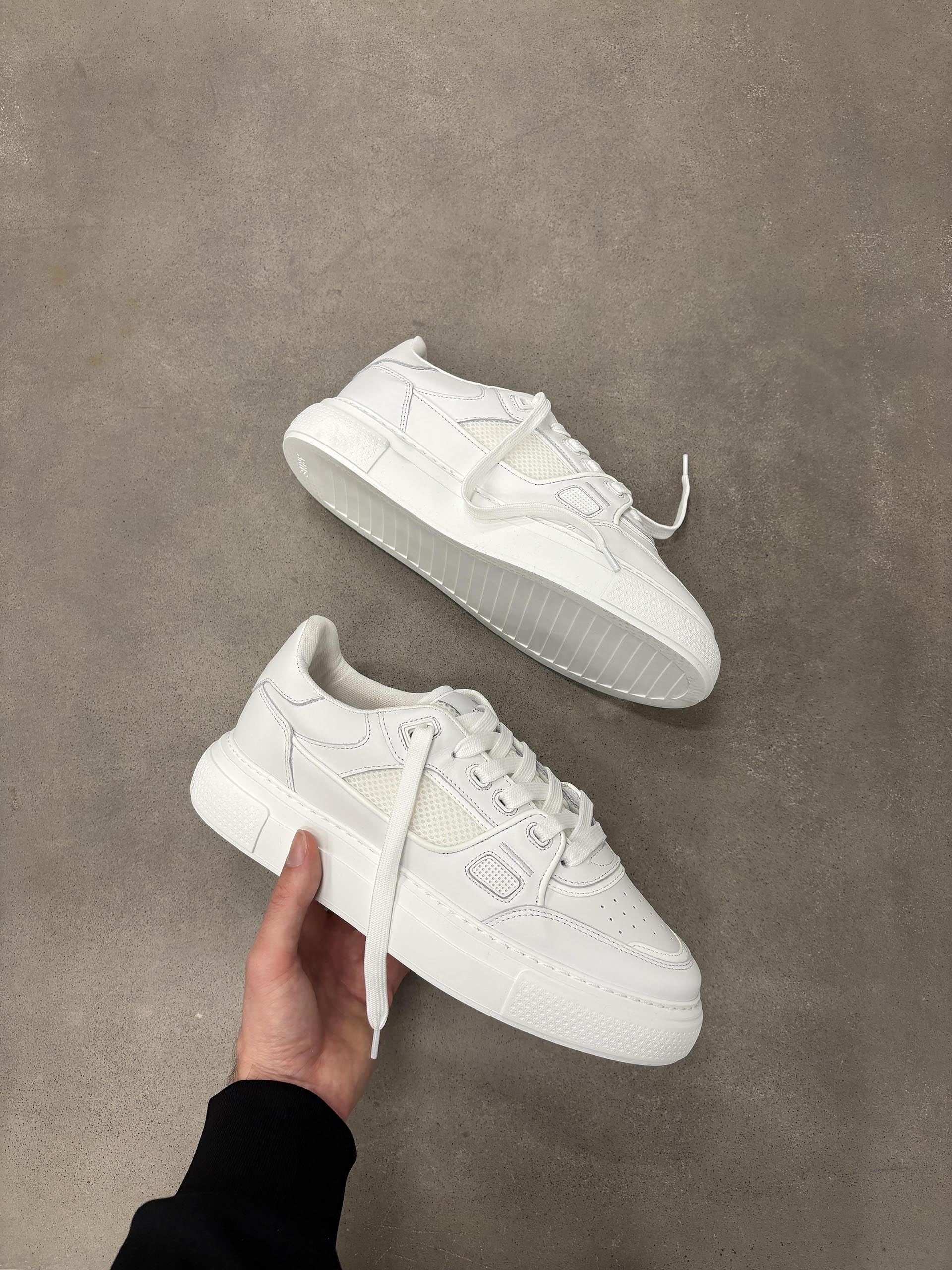 Mens Atlas Trainer in Triple White